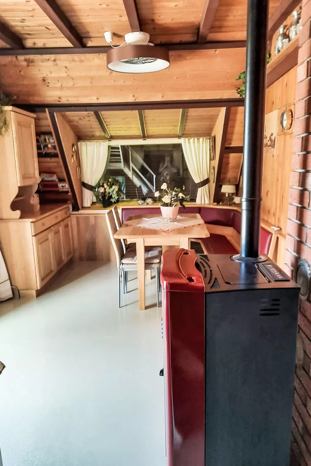 Brezzo di Bedero - Binnen