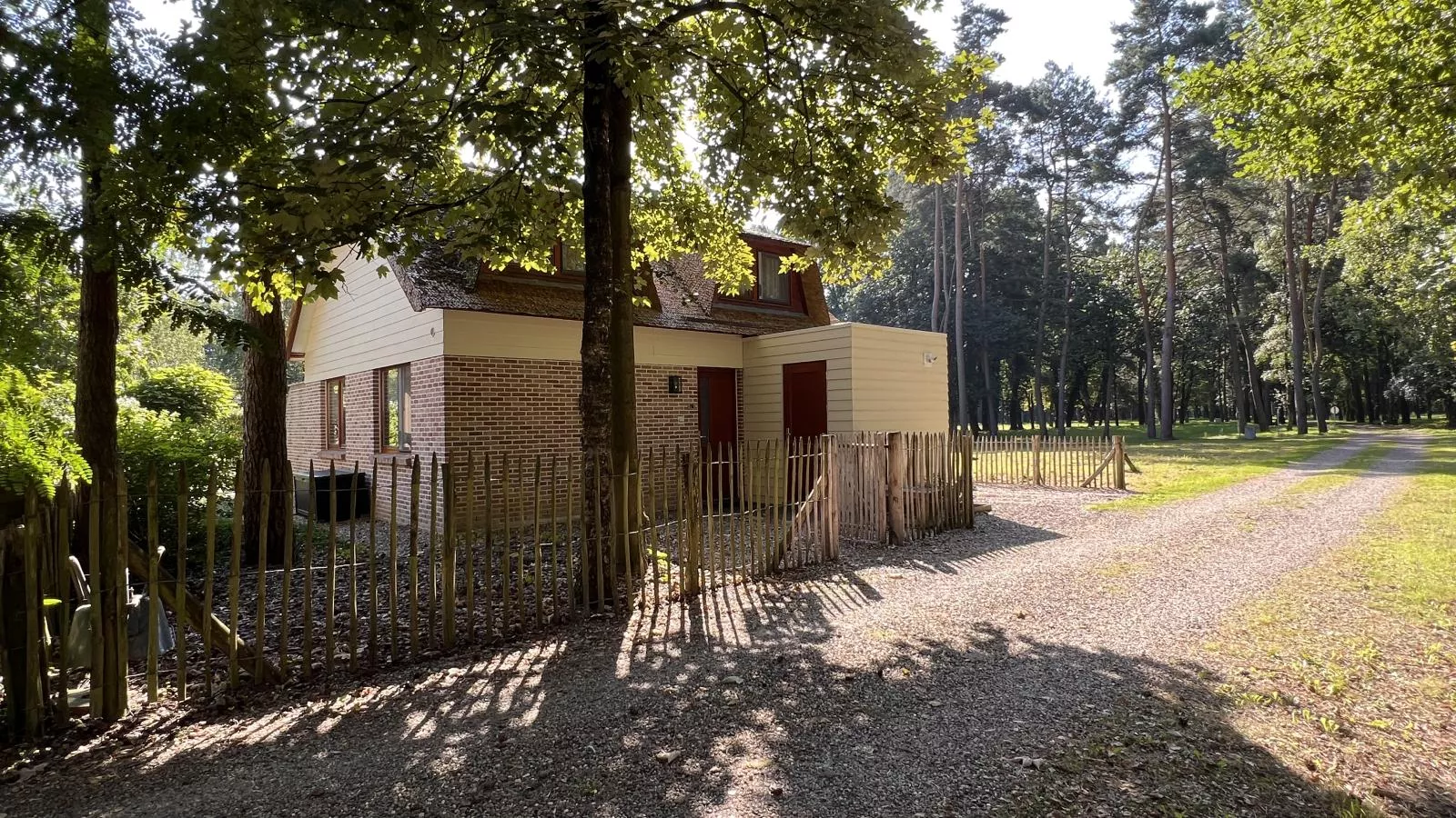 De Lelie-Buitenkant zomer