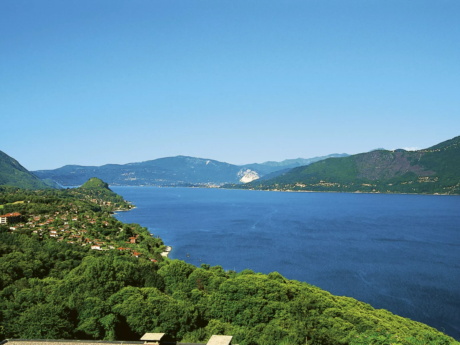 Brezzo di Bedero - Omgeving