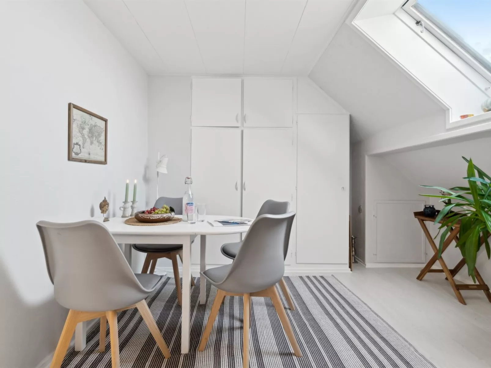 "Annvy" - 1km from the sea - Binnen