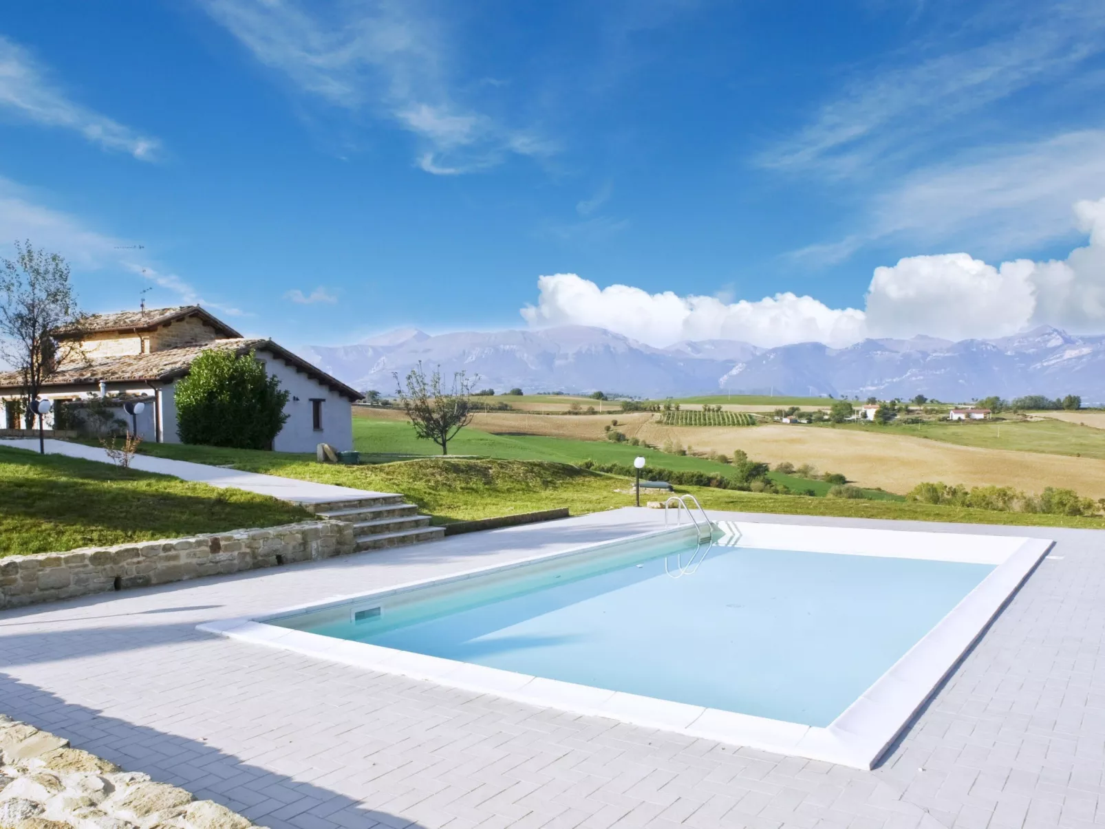 Il Casolare e il Fienile - Buiten