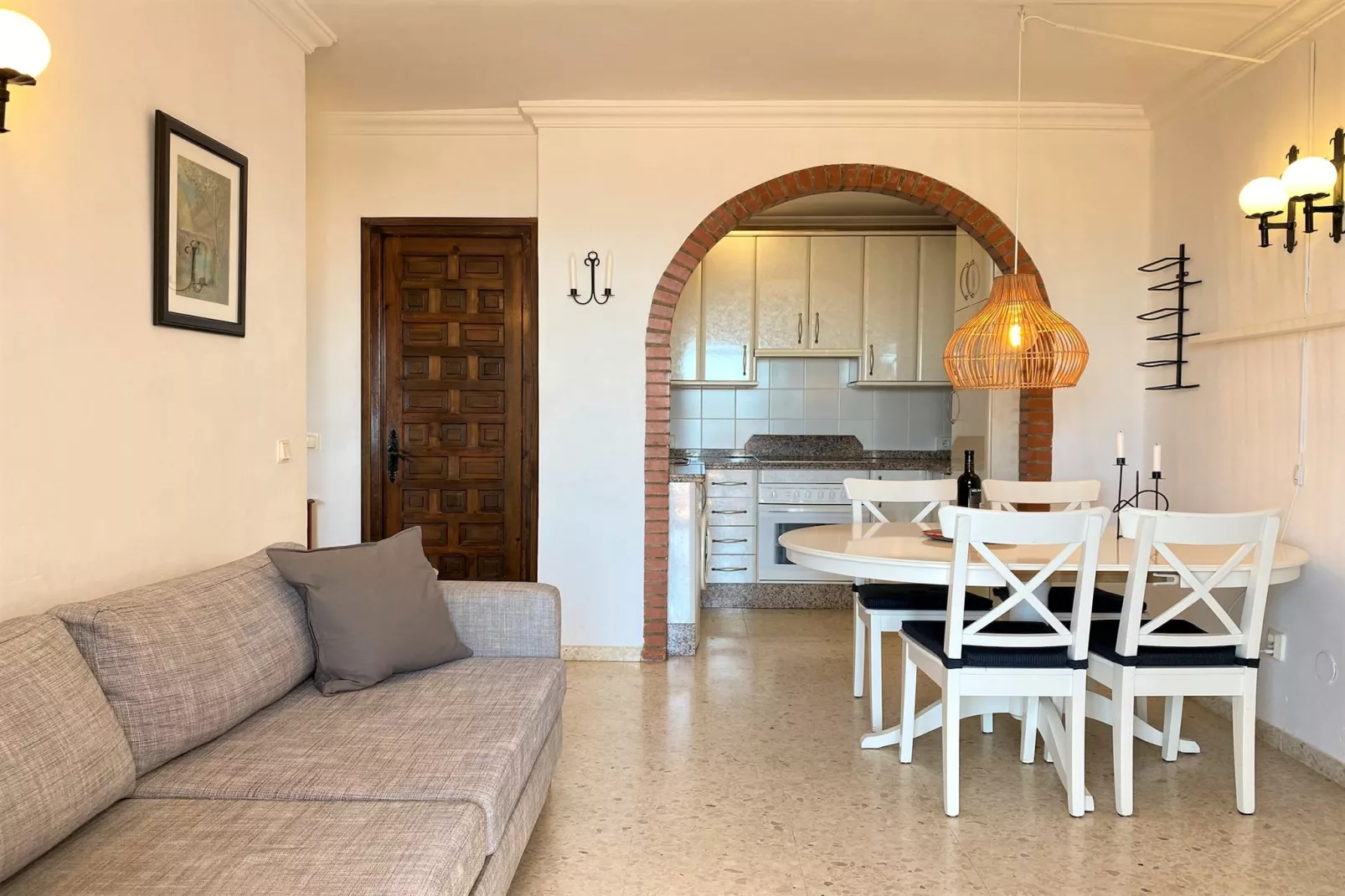 Capuchinos 85 San Juan Capistrano by Casasol - Eetkamer