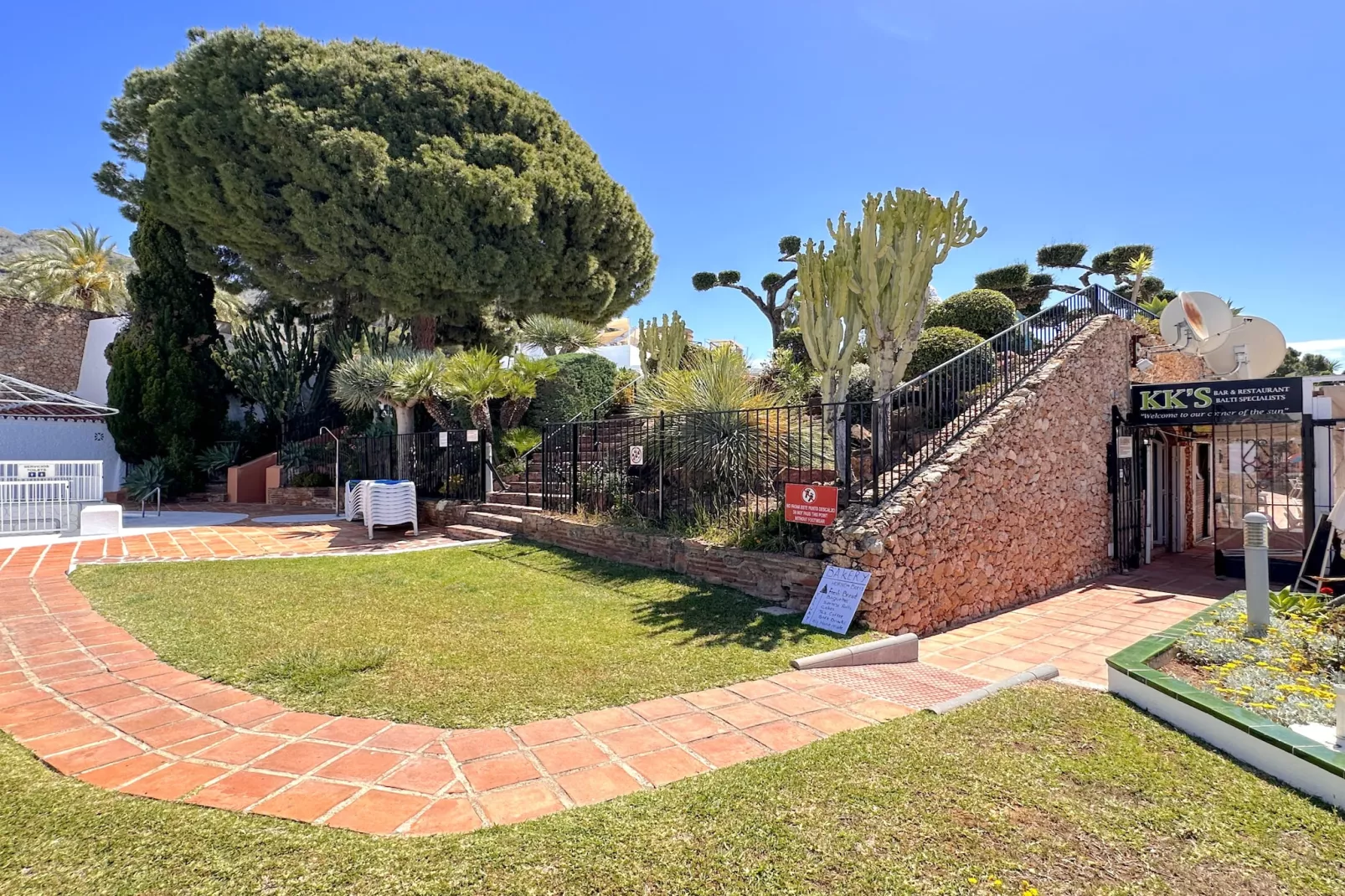 Capuchinos 85 San Juan Capistrano by Casasol - Buitenlucht