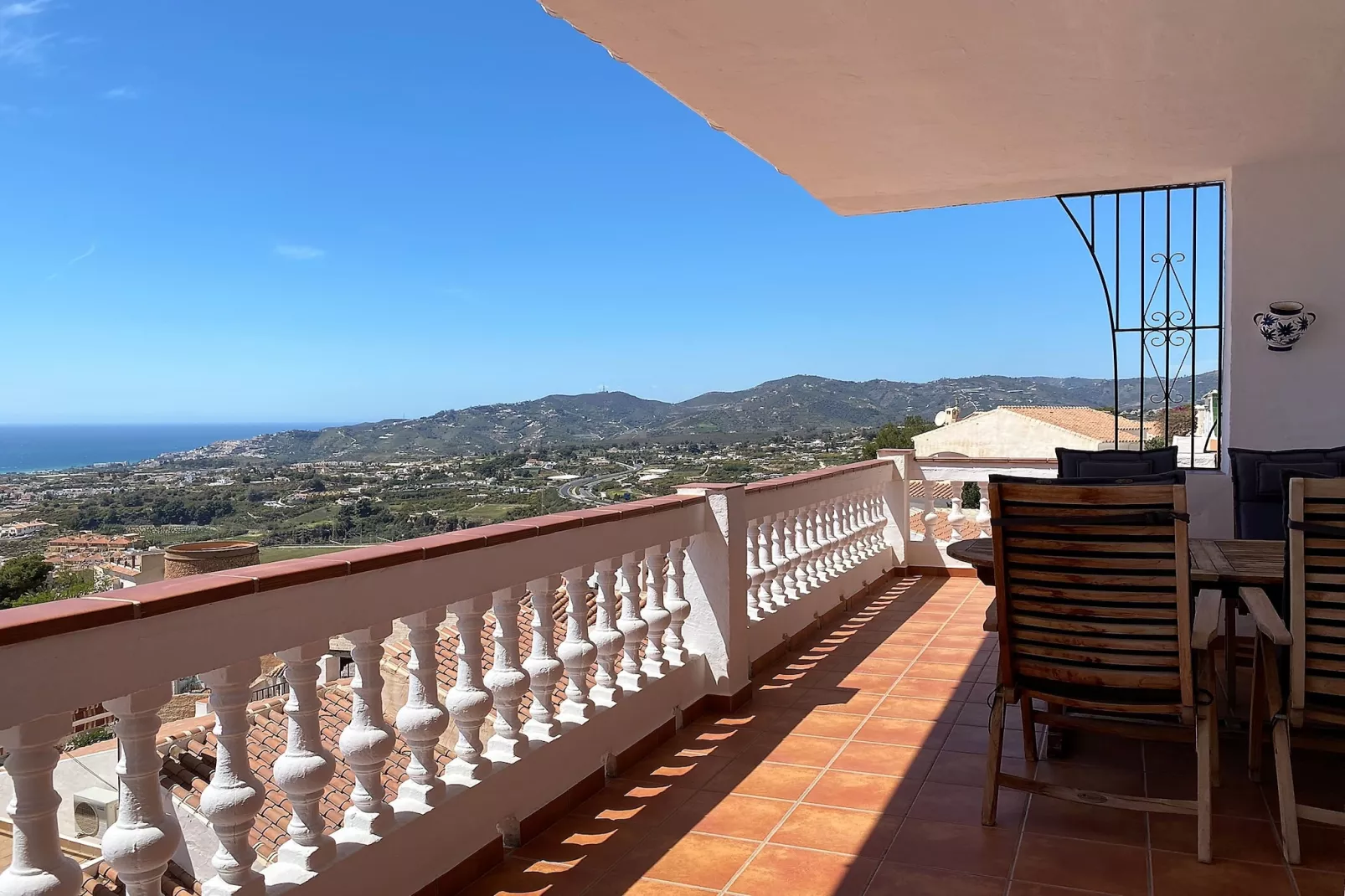 Capuchinos 85 San Juan Capistrano by Casasol - Buitenlucht