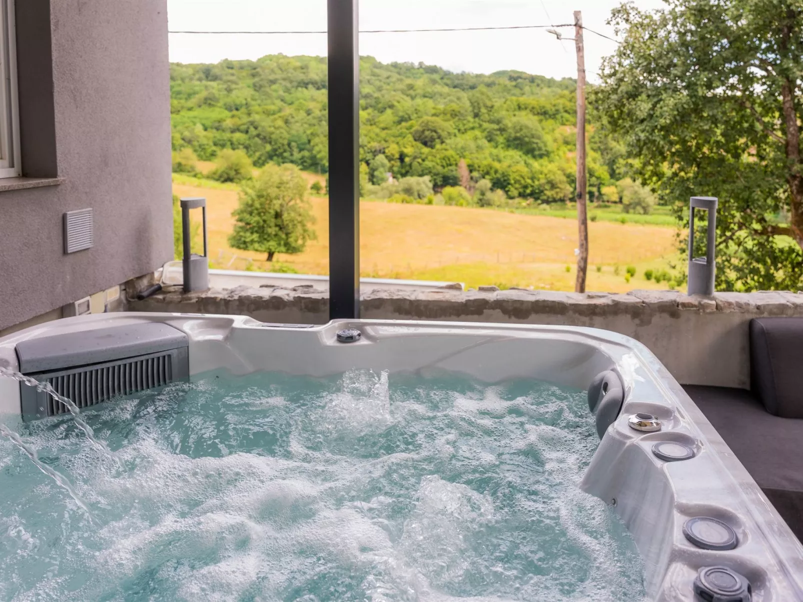 Riverside House Idila - Buiten