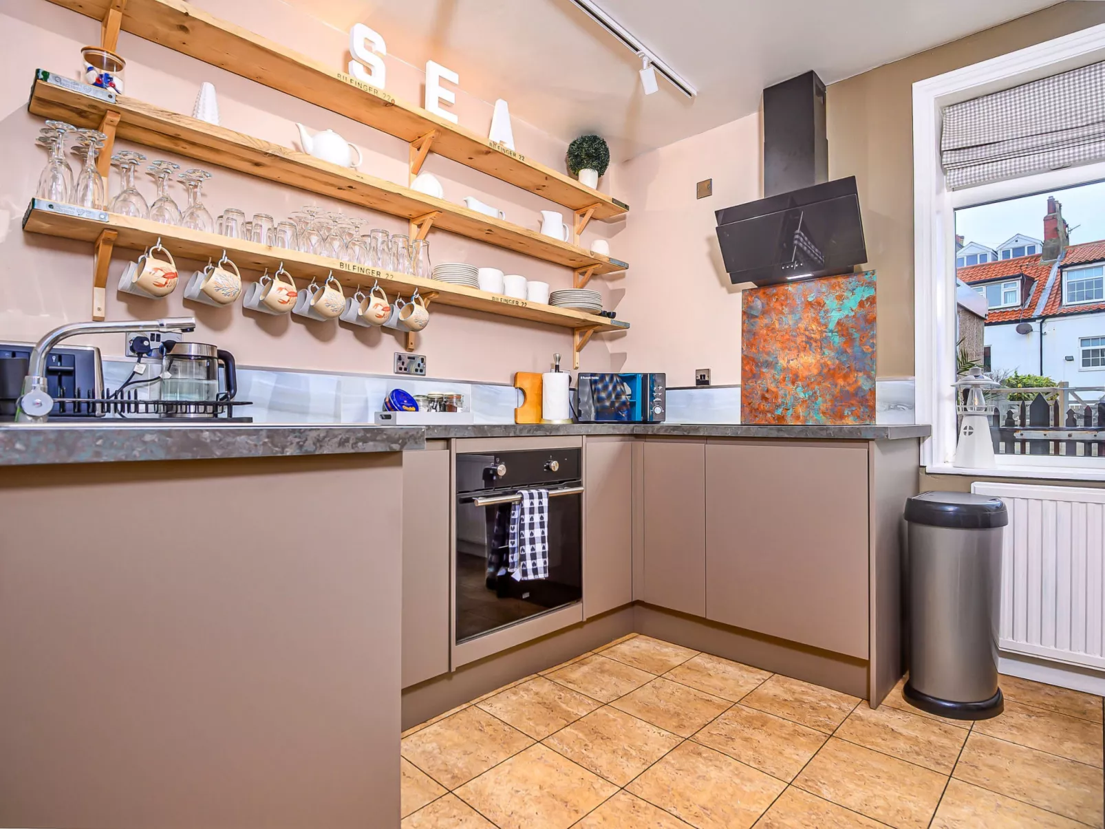 Tenby Cottage - Binnen