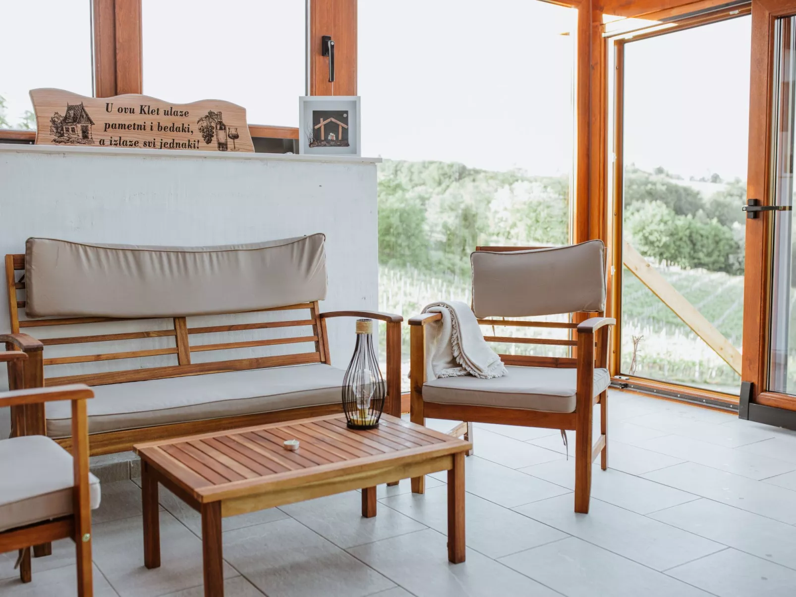 House The View - Binnen