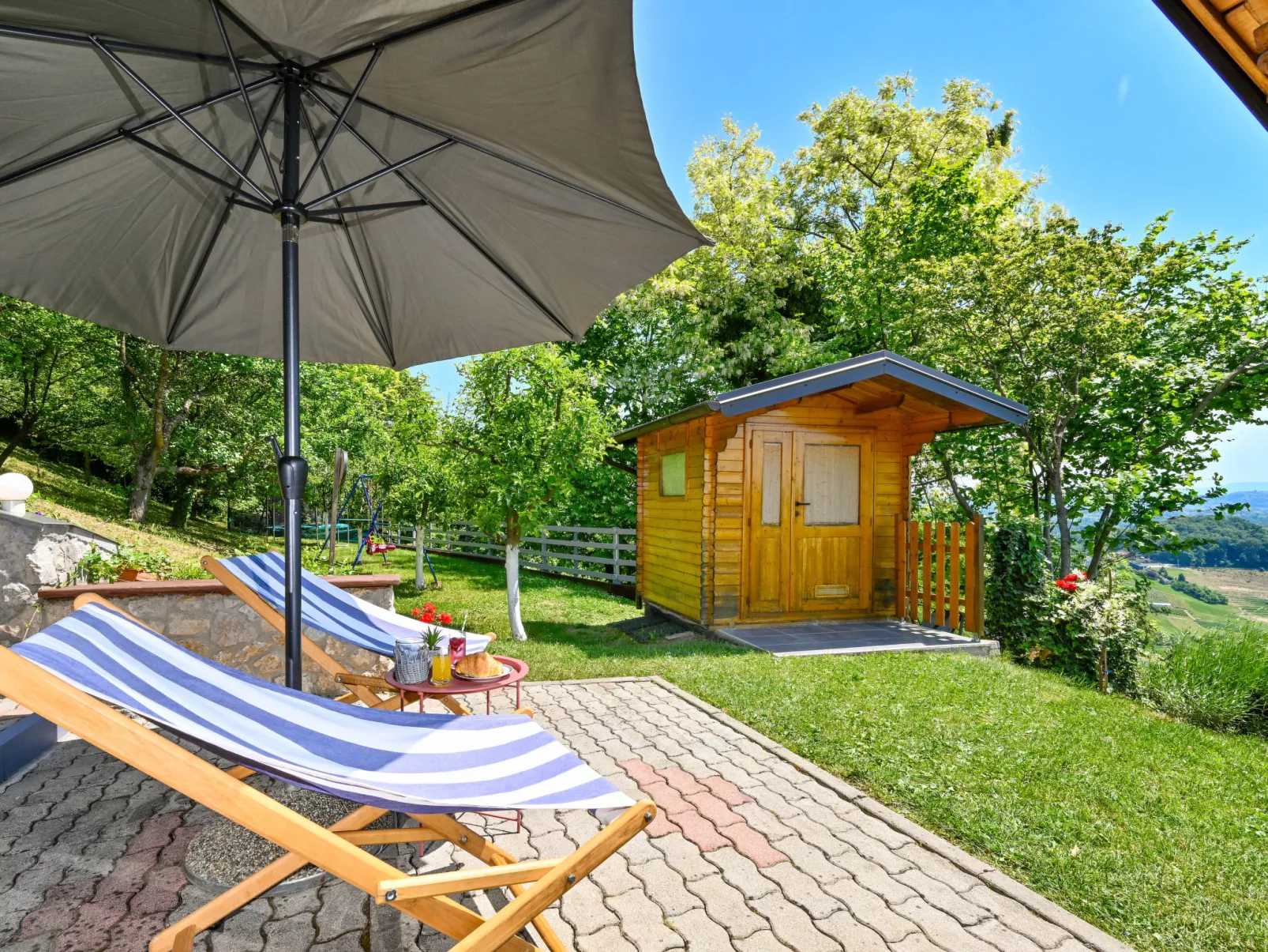 House Hiža&Vila - Buiten