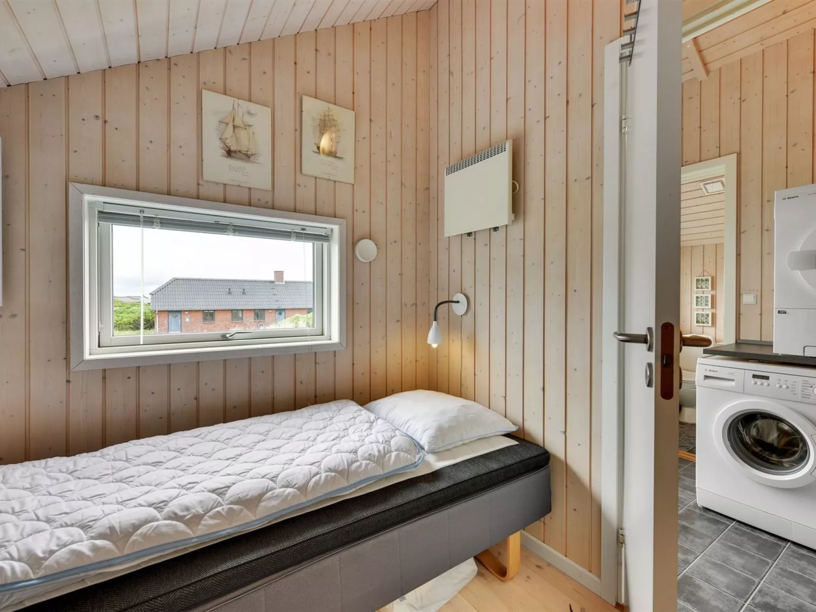 "Finnja" - 400m from the sea - Binnen