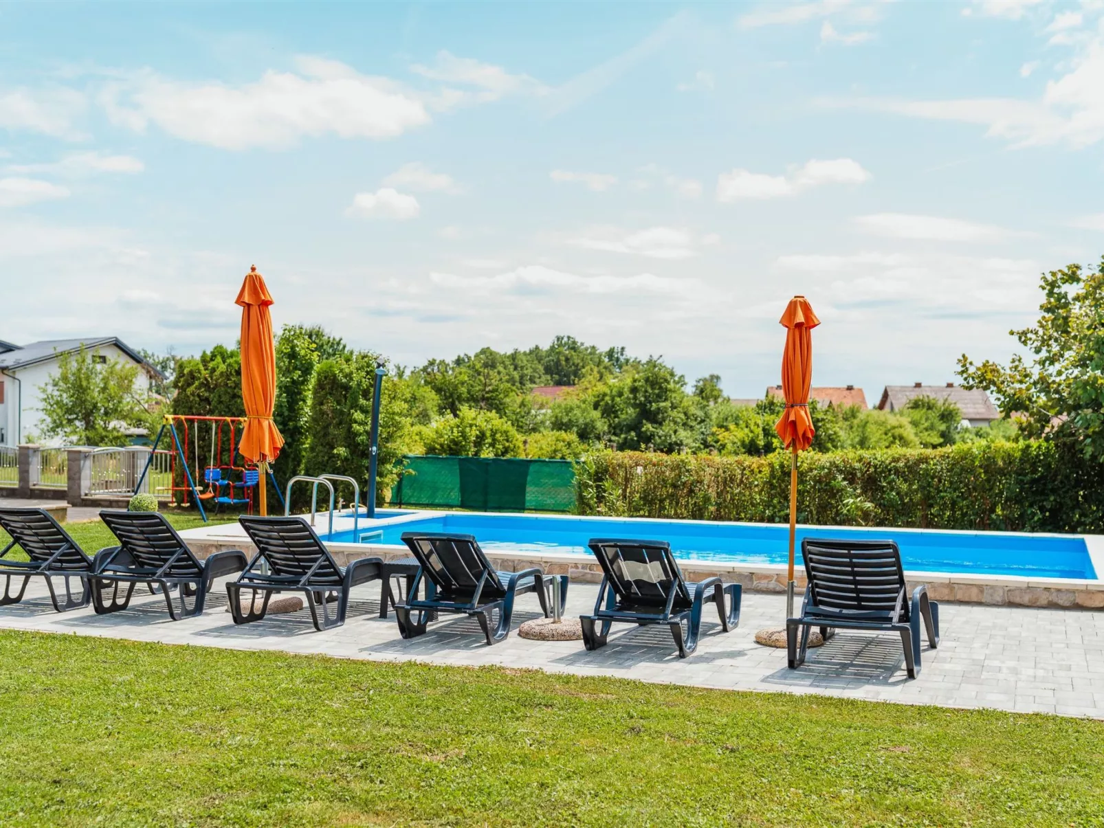 House Dugo Selo M&A - Buiten