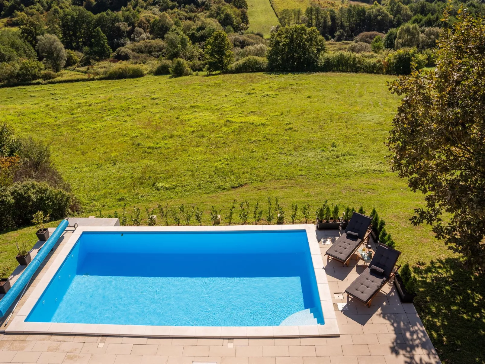 House Tri srca - Buiten