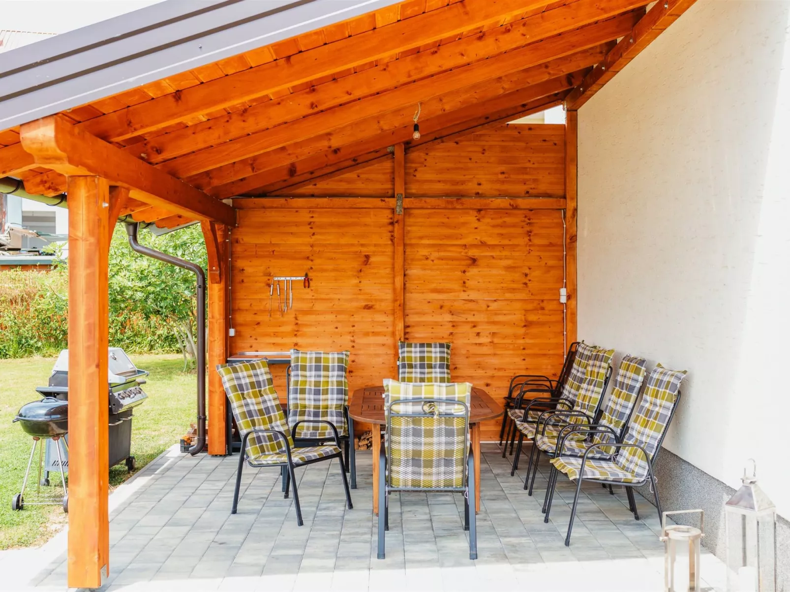 House Dugo Selo M&A - Buiten