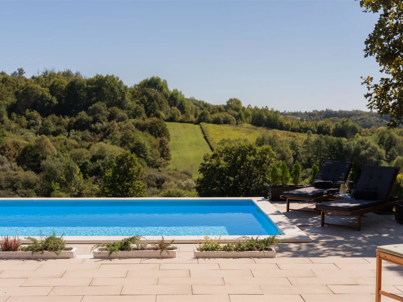 House Tri srca - Buiten