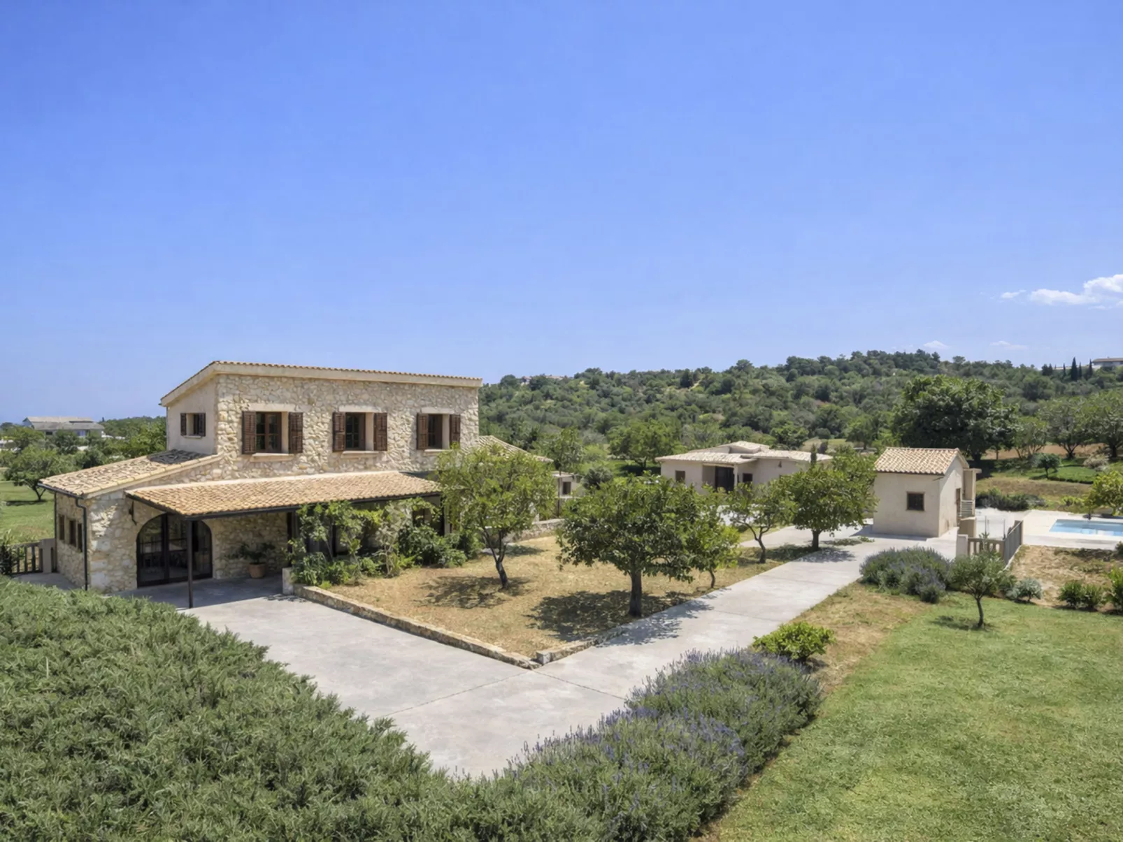 Cas Ciutada - Buiten