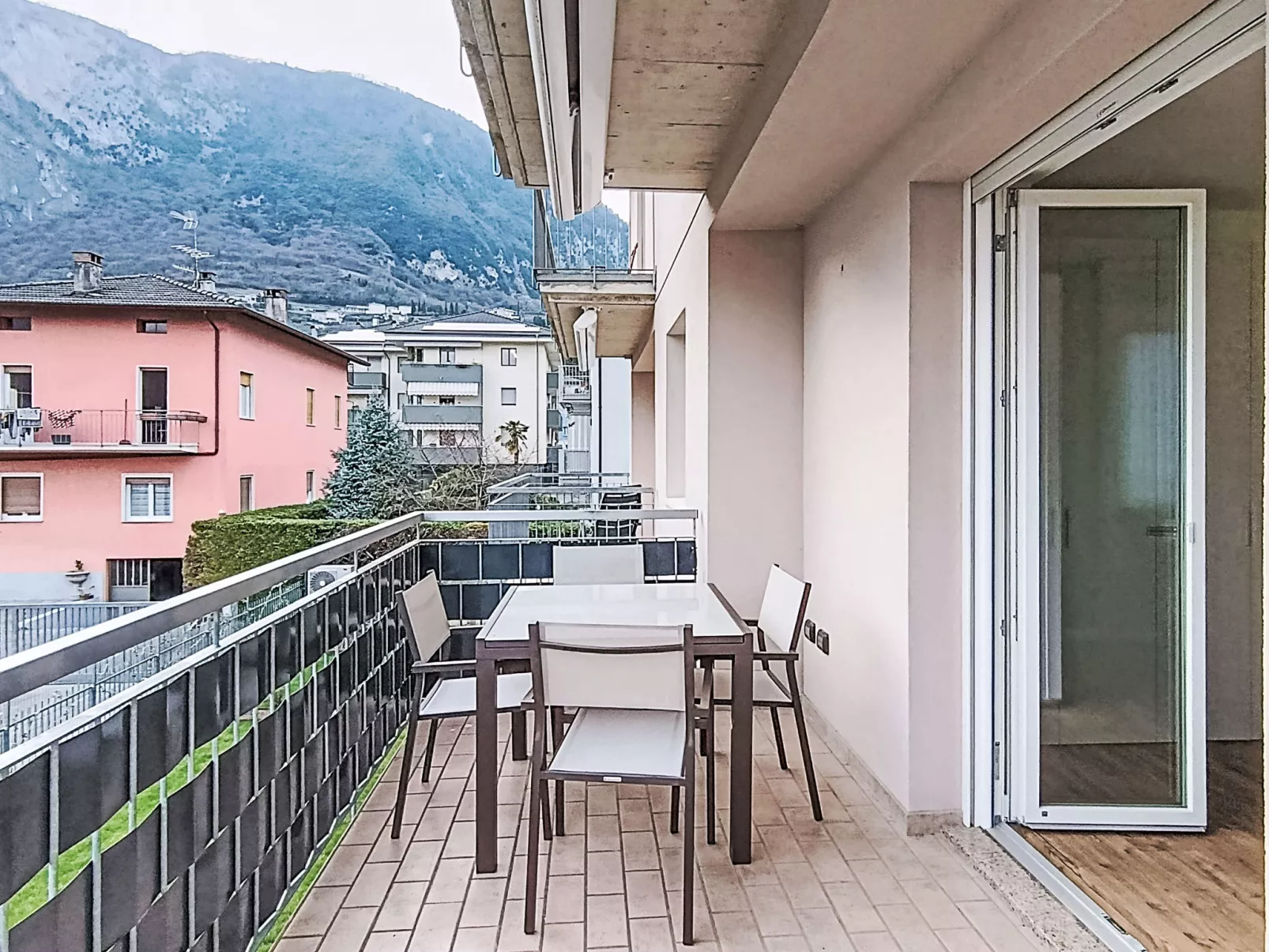 Garda Horizon - Binnen