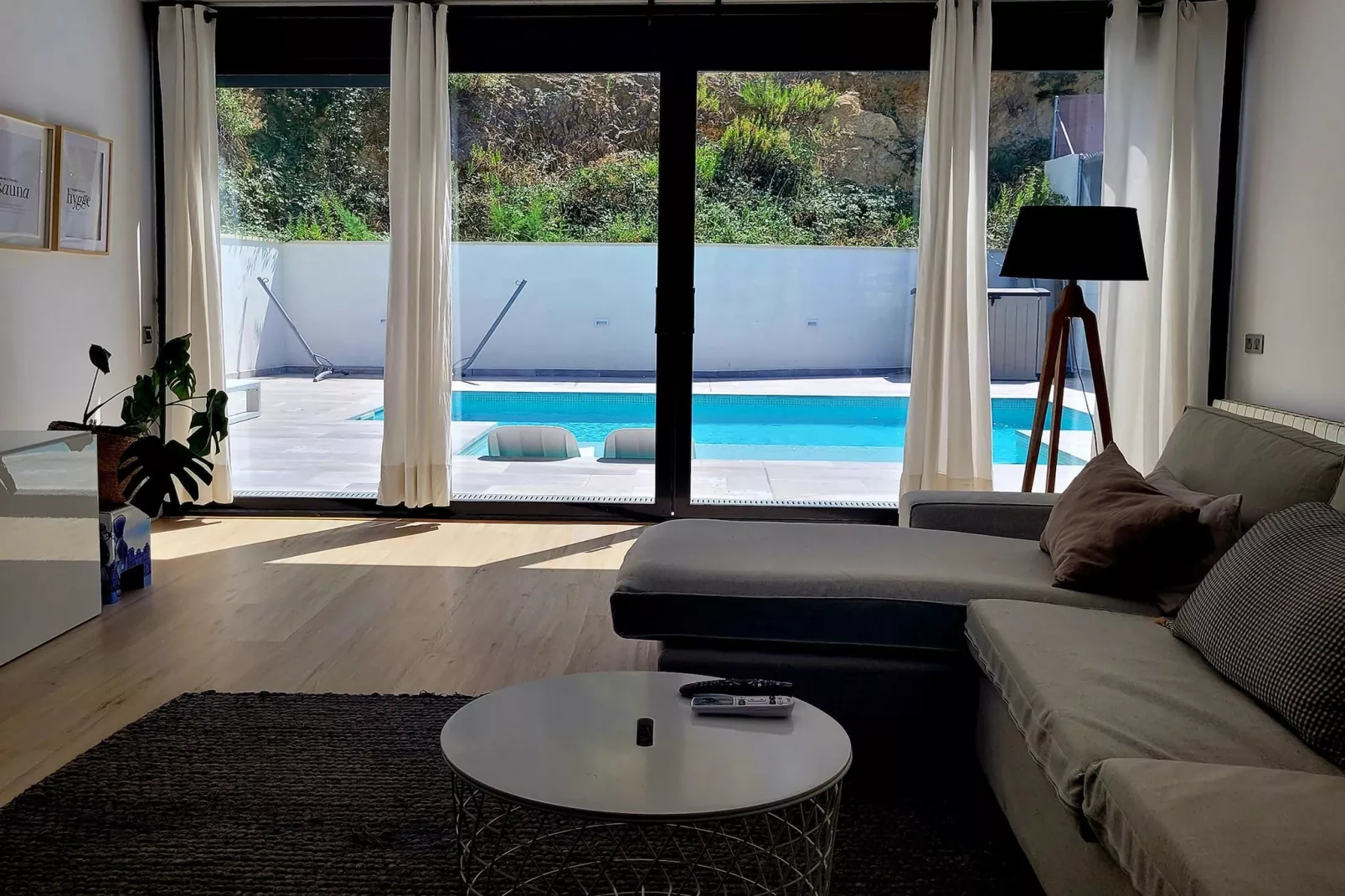Villa con hermosa piscina cerca de Sitges - Woonkamer