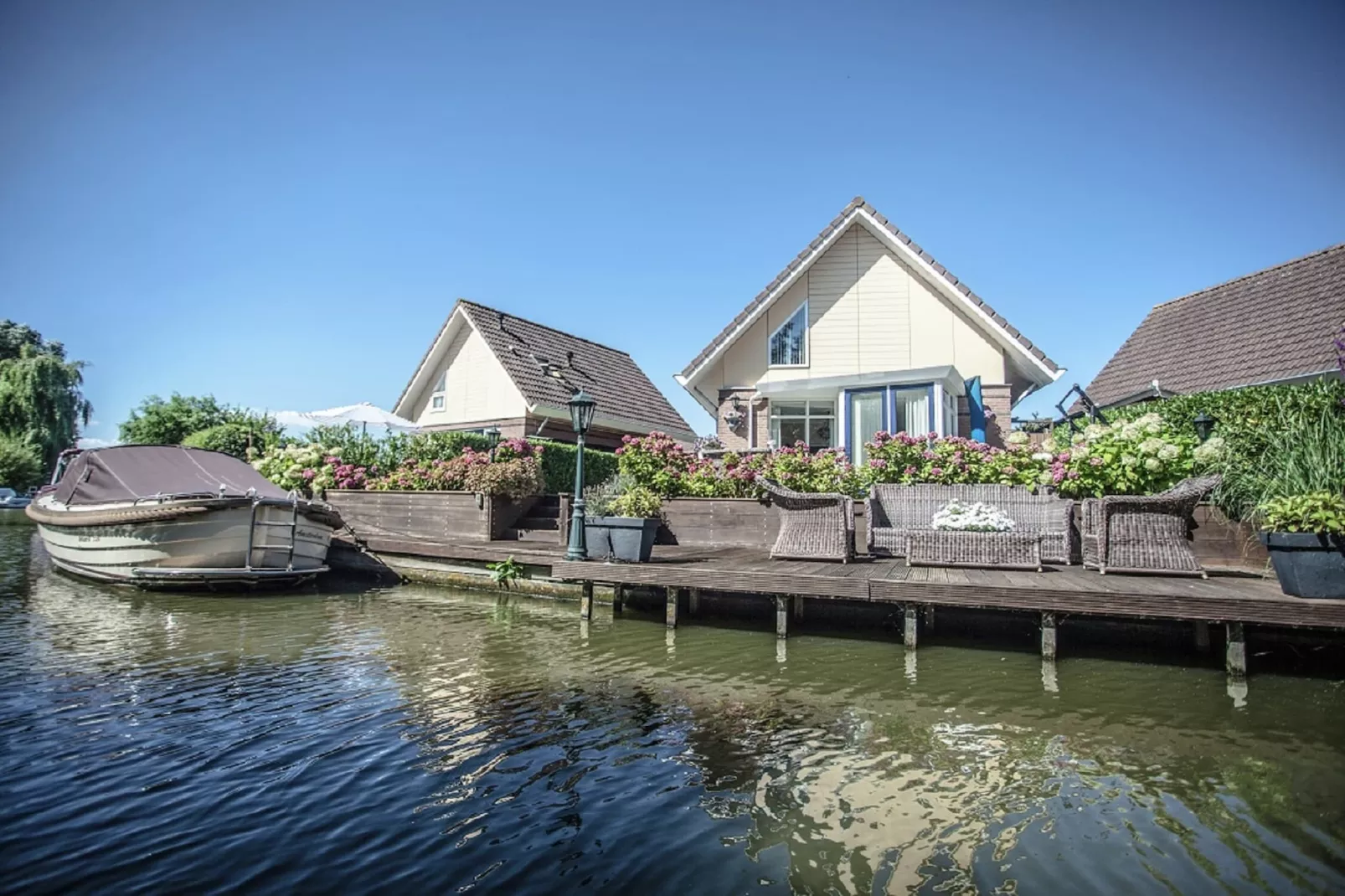 Oosterdijk 6 - Buitenkant zomer