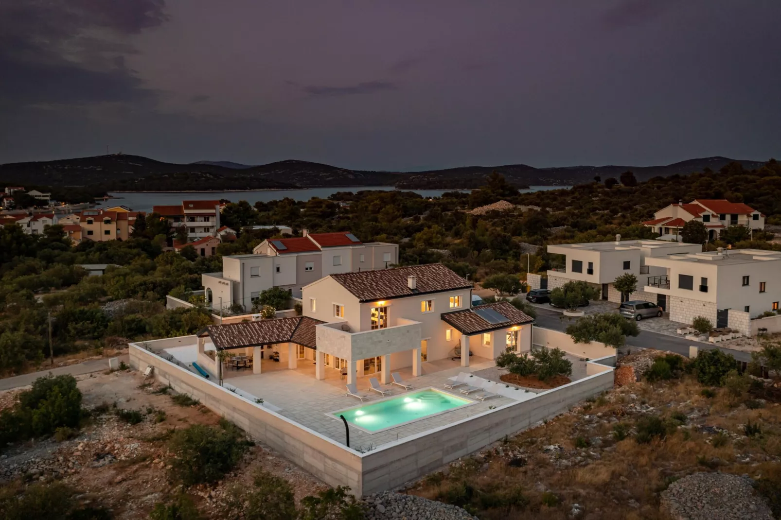 VILLA ROYAL STONE - Buitenkant zomer