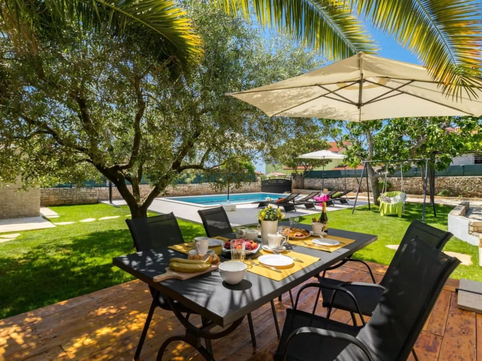 Villa Pietra - Buiten