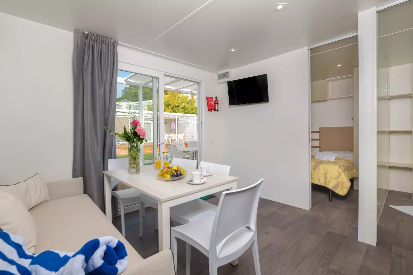 Camping Oliva / PREMIUM mobile home 4 persons PRE4 - Woonkamer