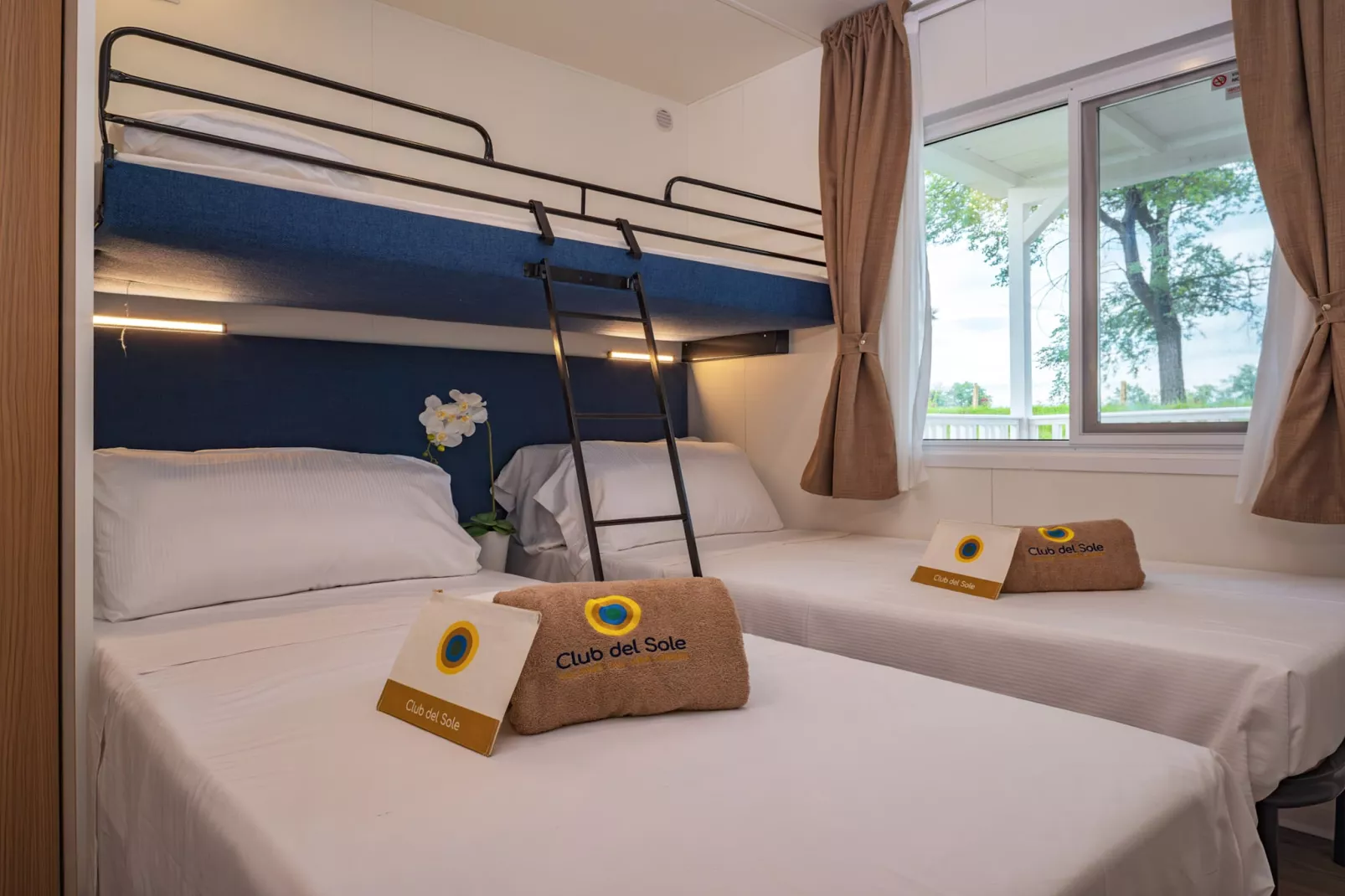 Caldonazzo Family Collection - LODGE SUPERIOR max occ 4 adults  1 child 999 - Slaapkamer