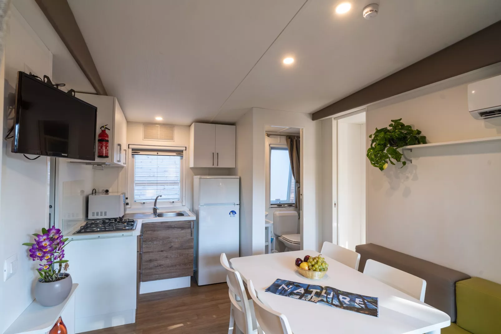 Club del Sole Orbetello Family Collection / LODGE DELUXE max cap 4 pax - Woonkamer