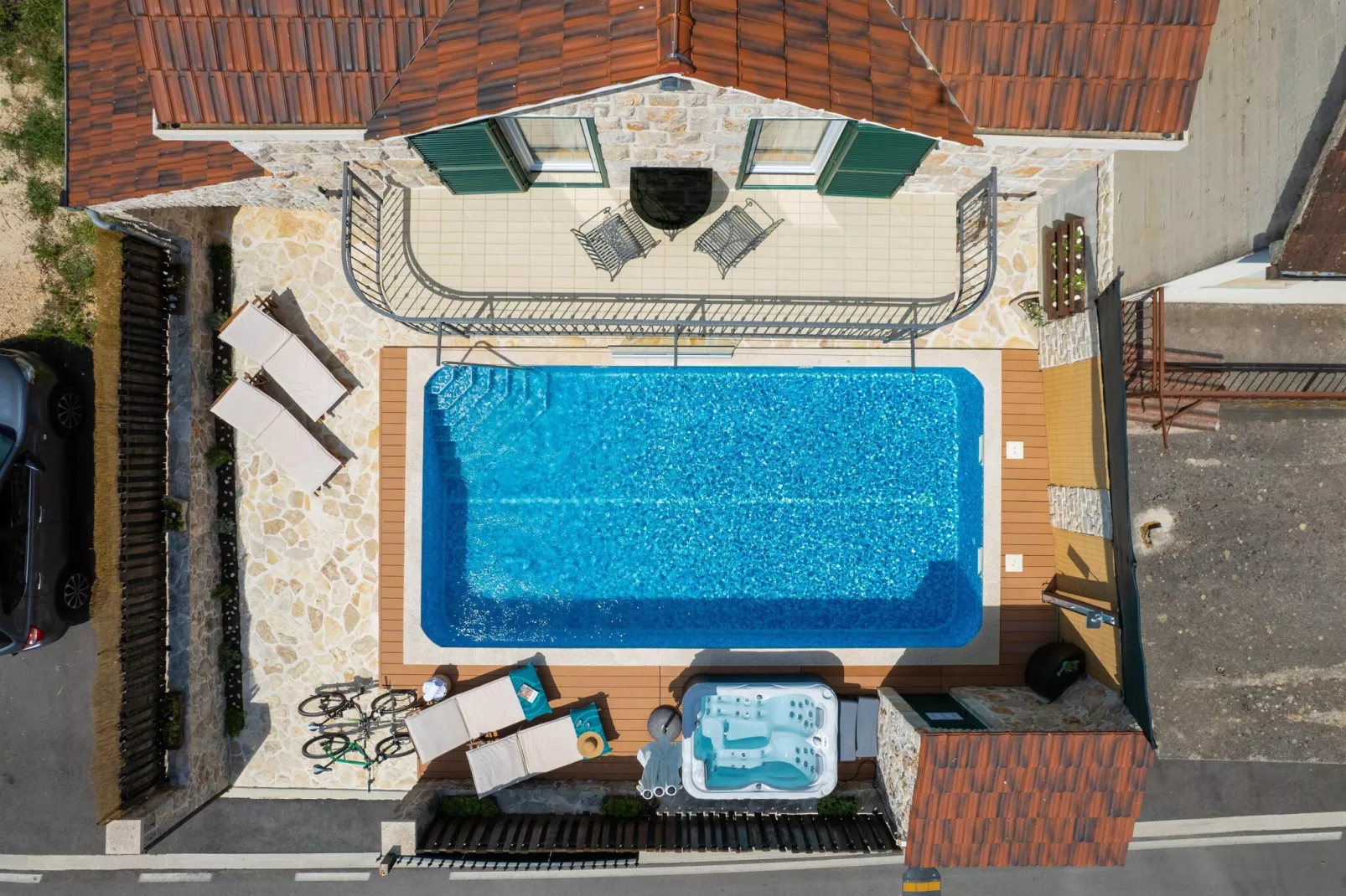 VILLA OLD HOUSE - Zwembad