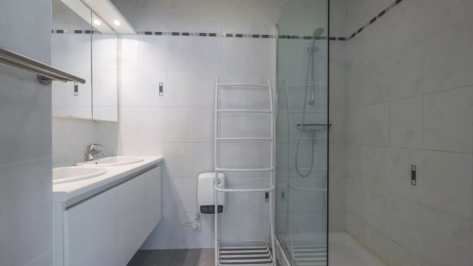 Libretto - 0602 + box 9 - Badkamer