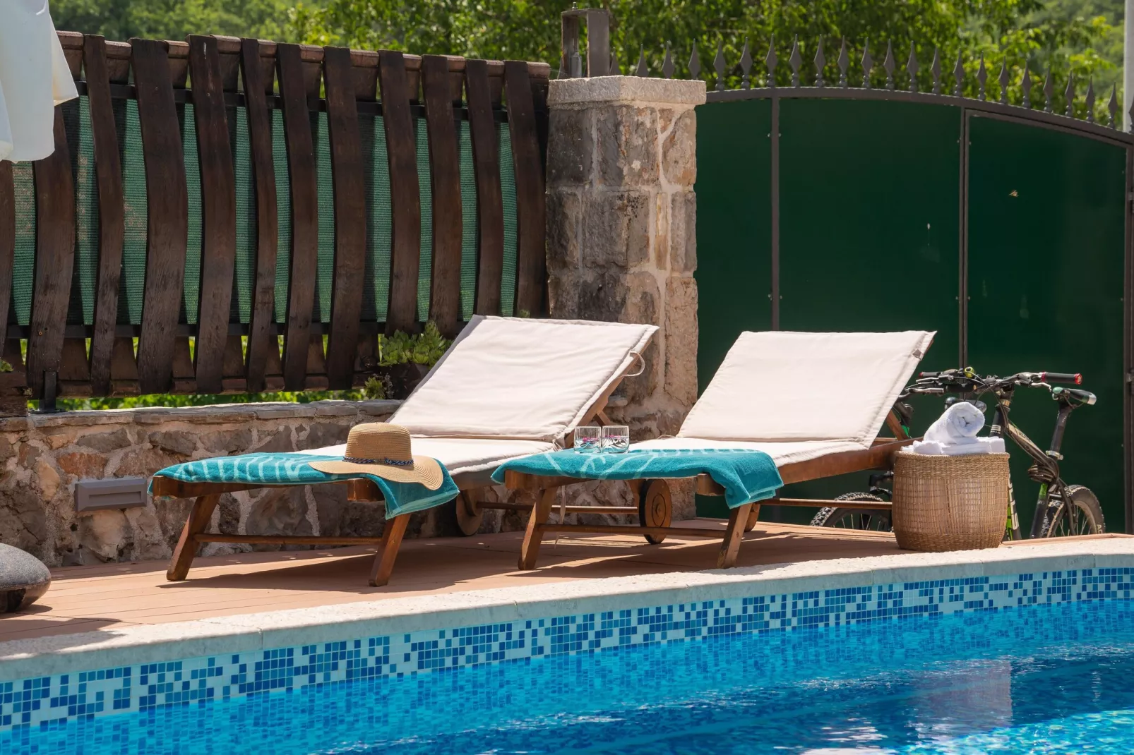 VILLA OLD HOUSE - Zwembad