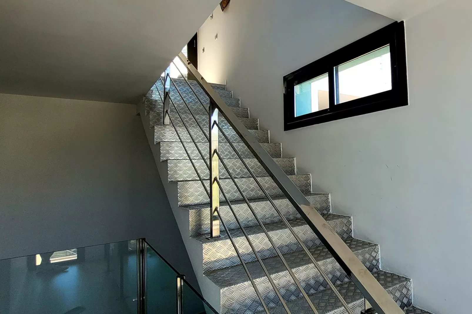 Villa con hermosa piscina cerca de Sitges - Overloop