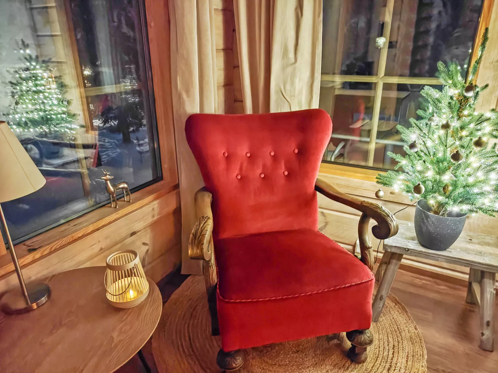 Ihtingin koskikara - Binnen