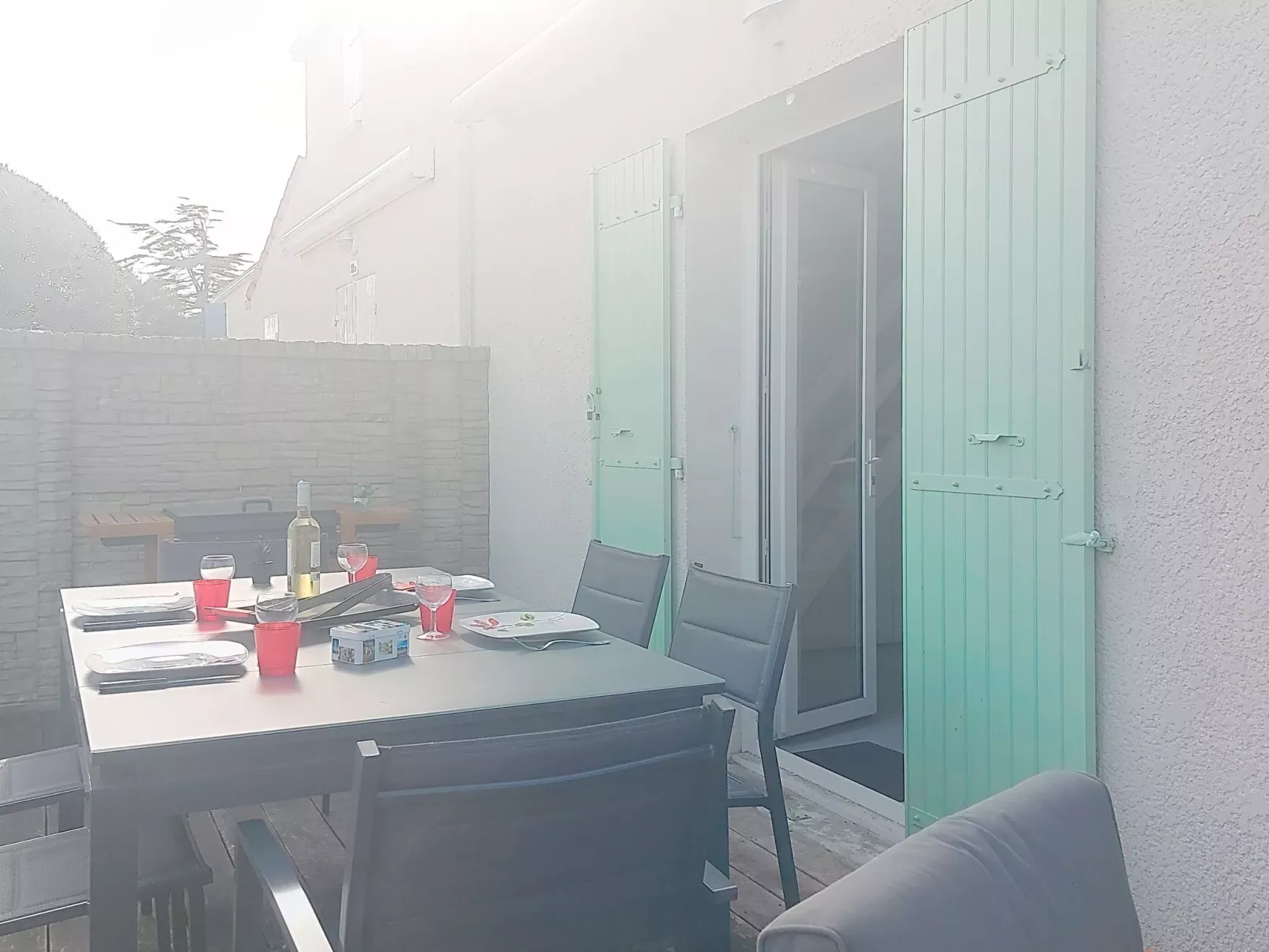 Les Alysées - Buiten