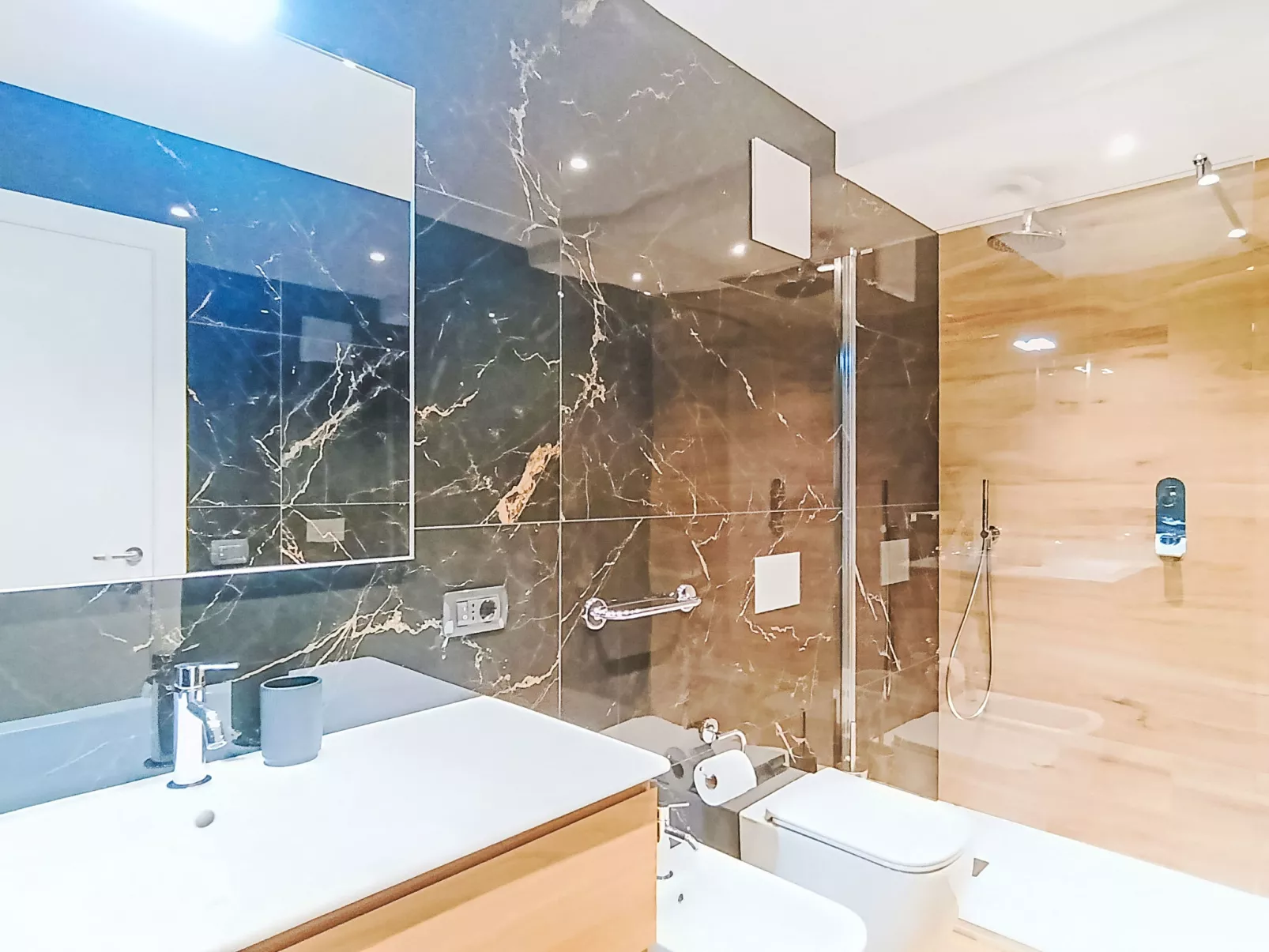 Garda Oasis - Binnen