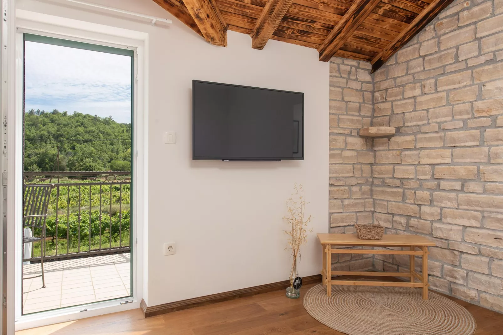 VILLA OLD HOUSE - Uitzicht zomer