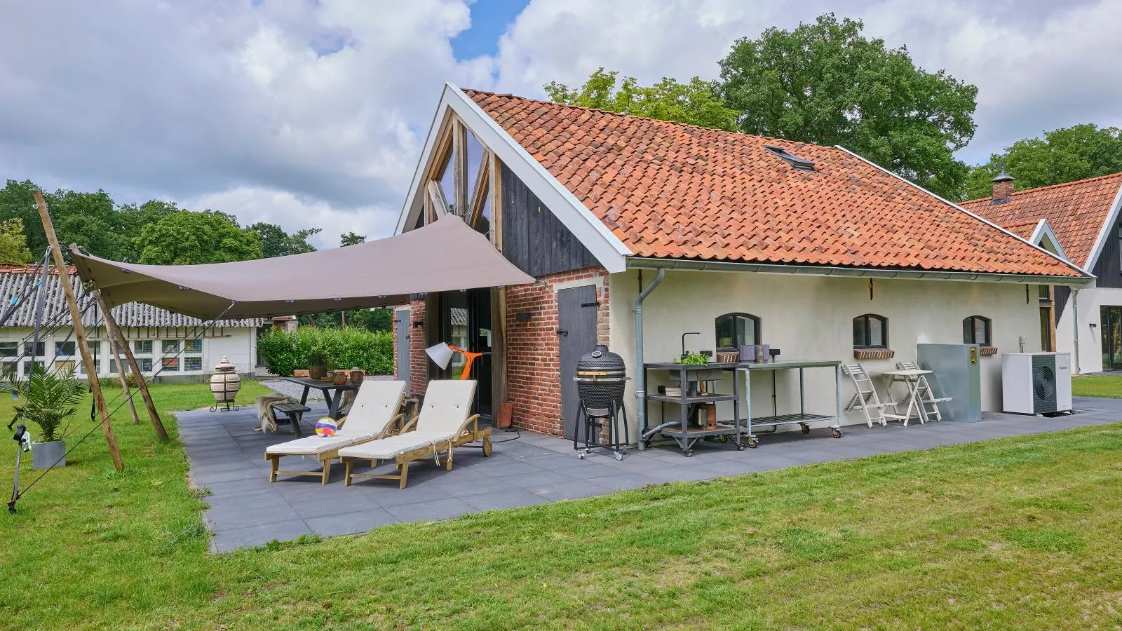 Twente Village - Buitenkant zomer