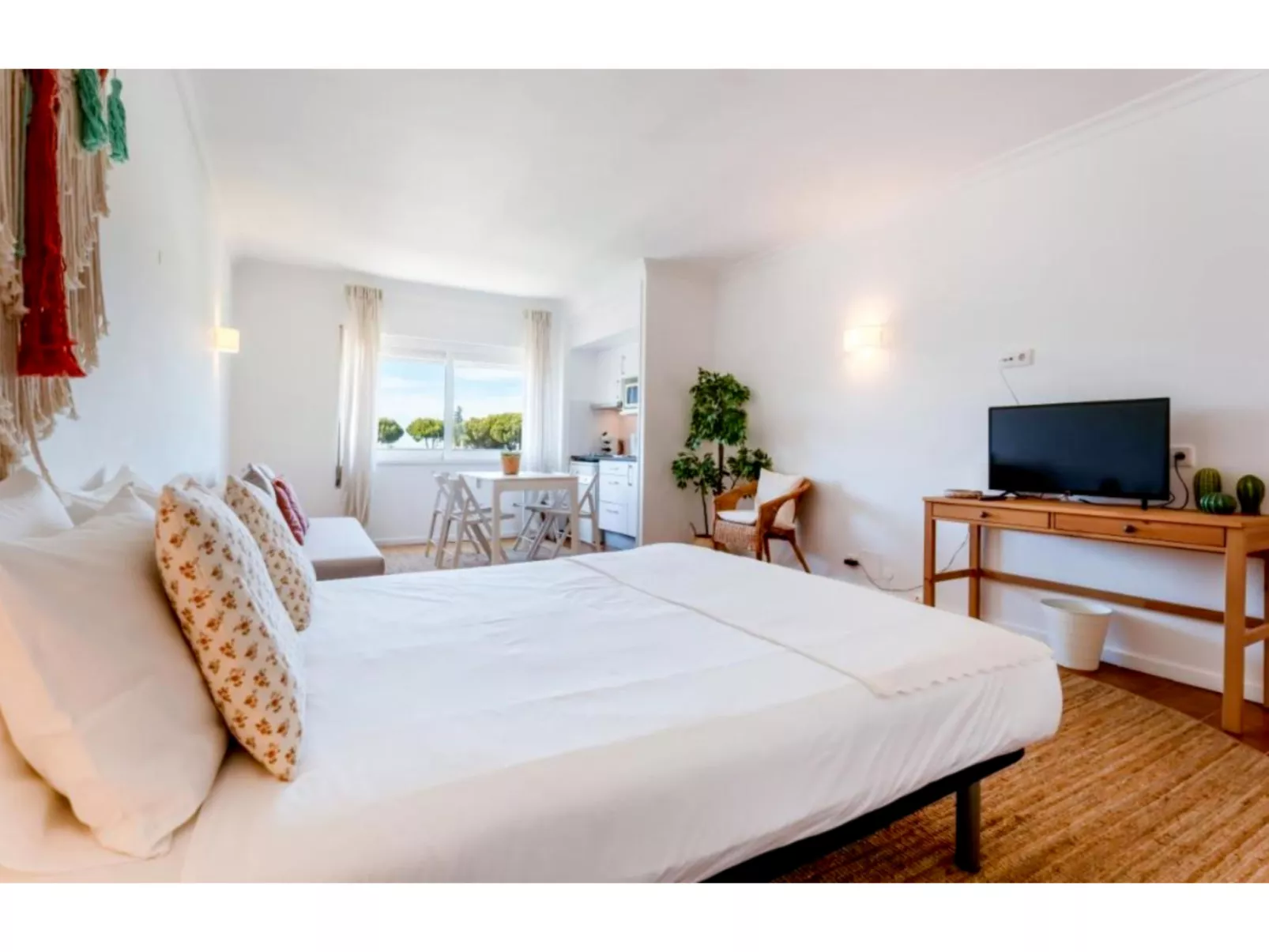 Studio 54 - Sunny Way - Binnen