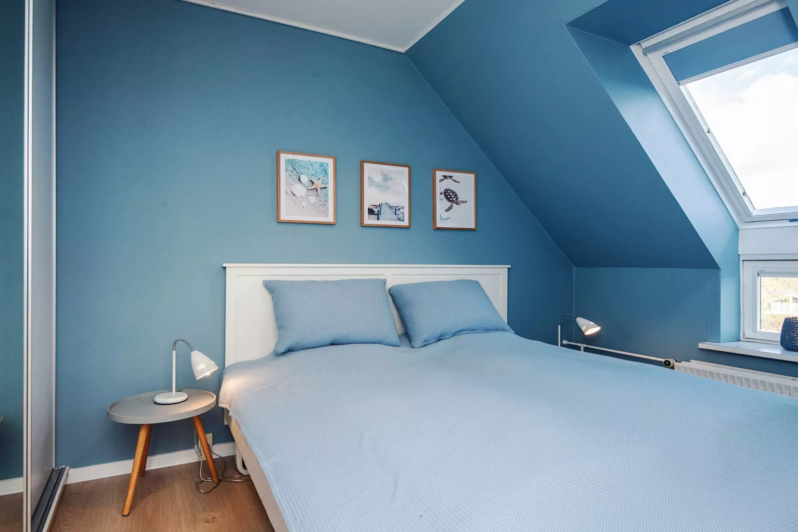 2 rooms w/partially seaview - Binnen