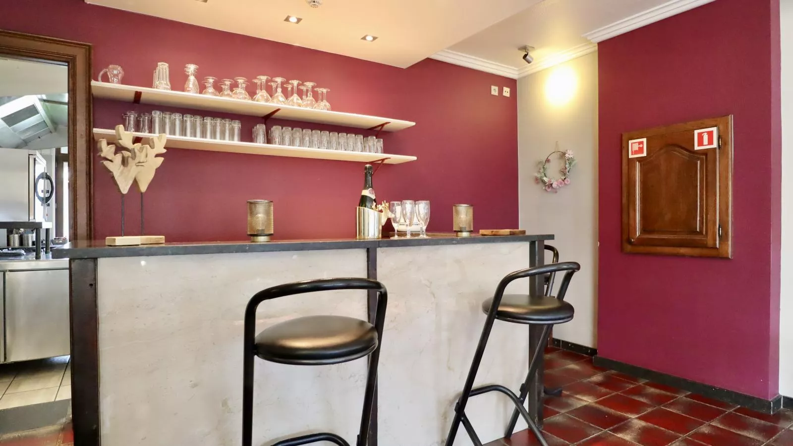 Le Petit Vallon - Hal-ontvangst