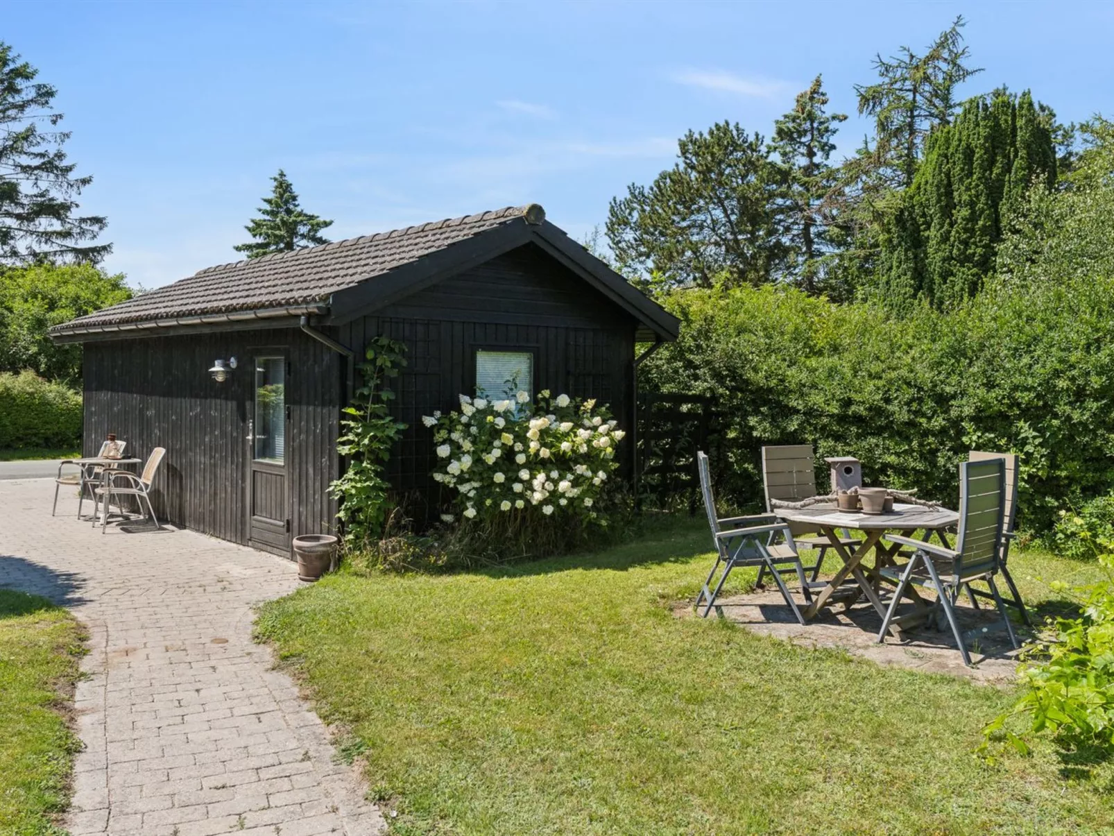 "Arlina" - 750m from the sea - Buiten