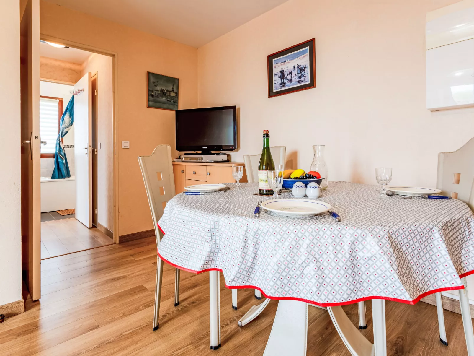 Les Sylvestres - Binnen