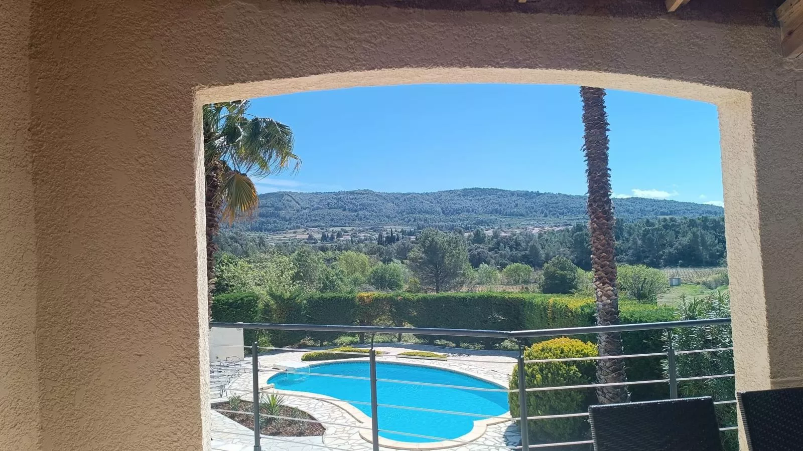 Ella Ella-Terrasbalkon