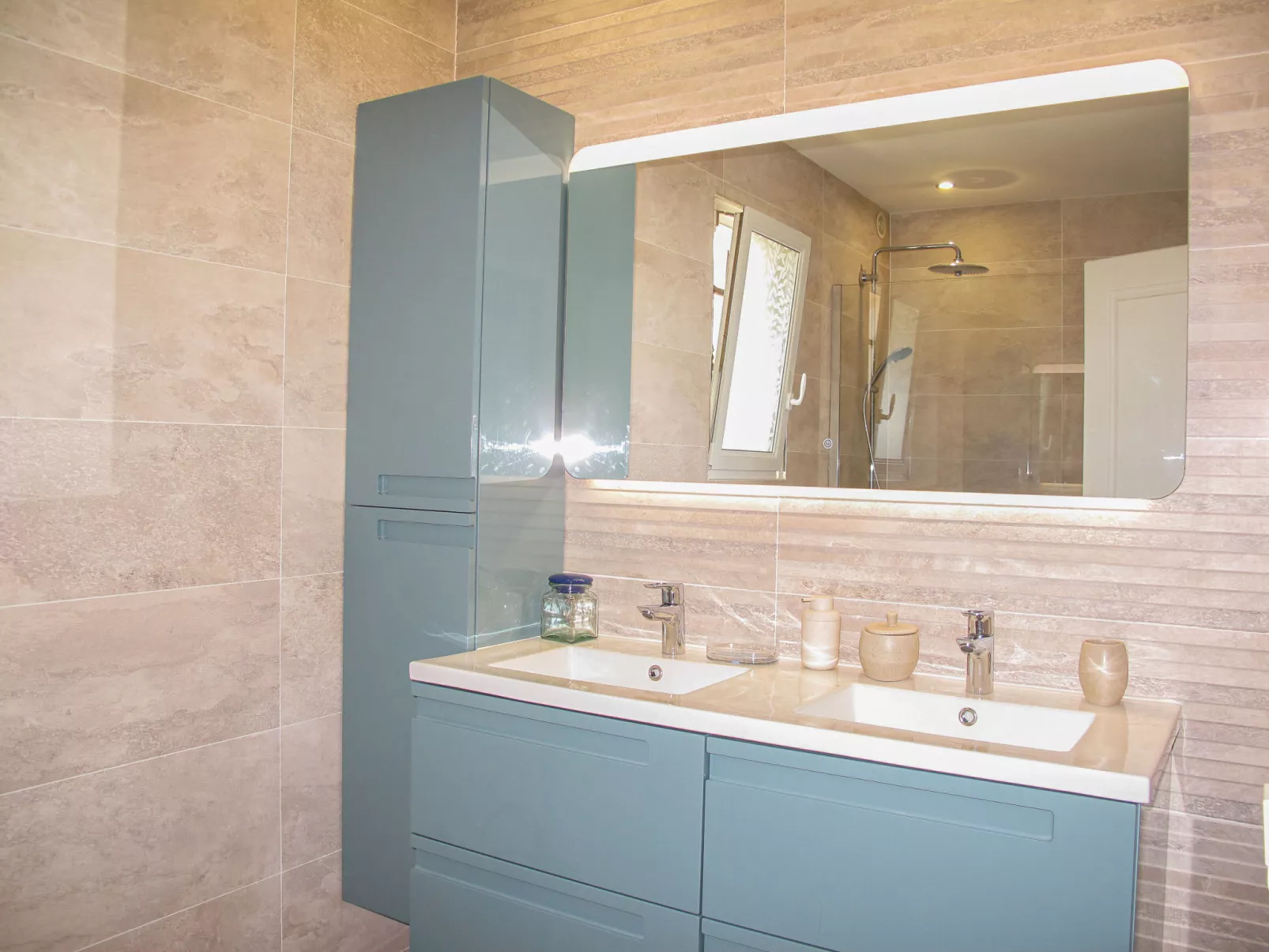 Les Piboules - Binnen