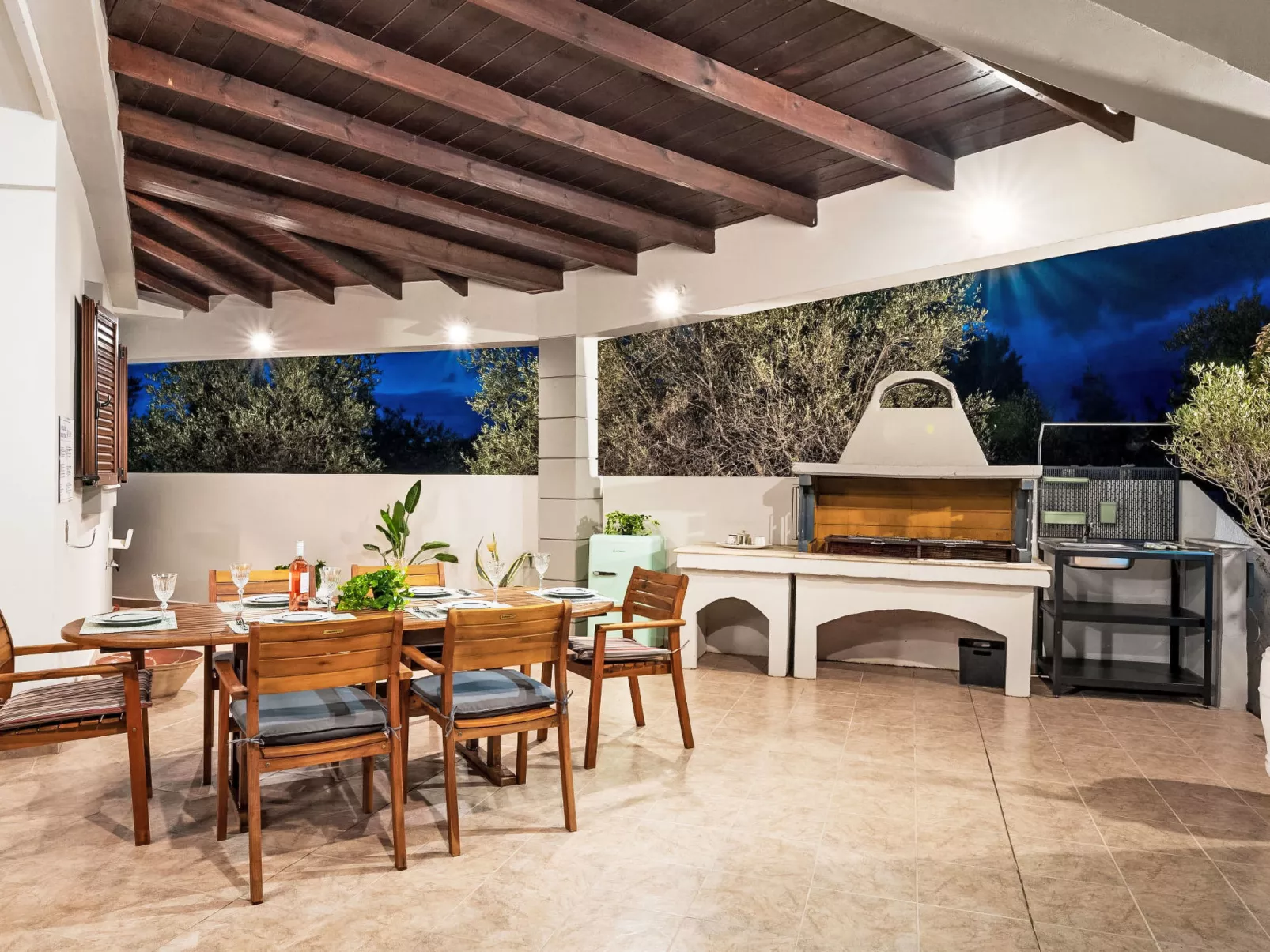 Villa Vergio in der Nähe des Strandes - Buiten