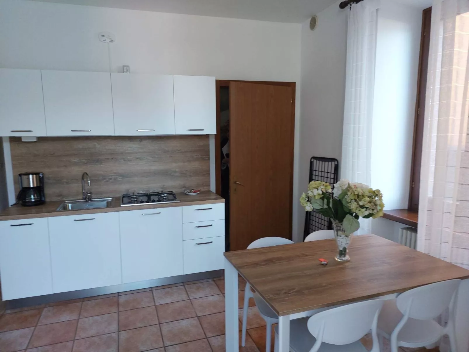 Zwei-Zimmer-Wohnung mit Seeblick