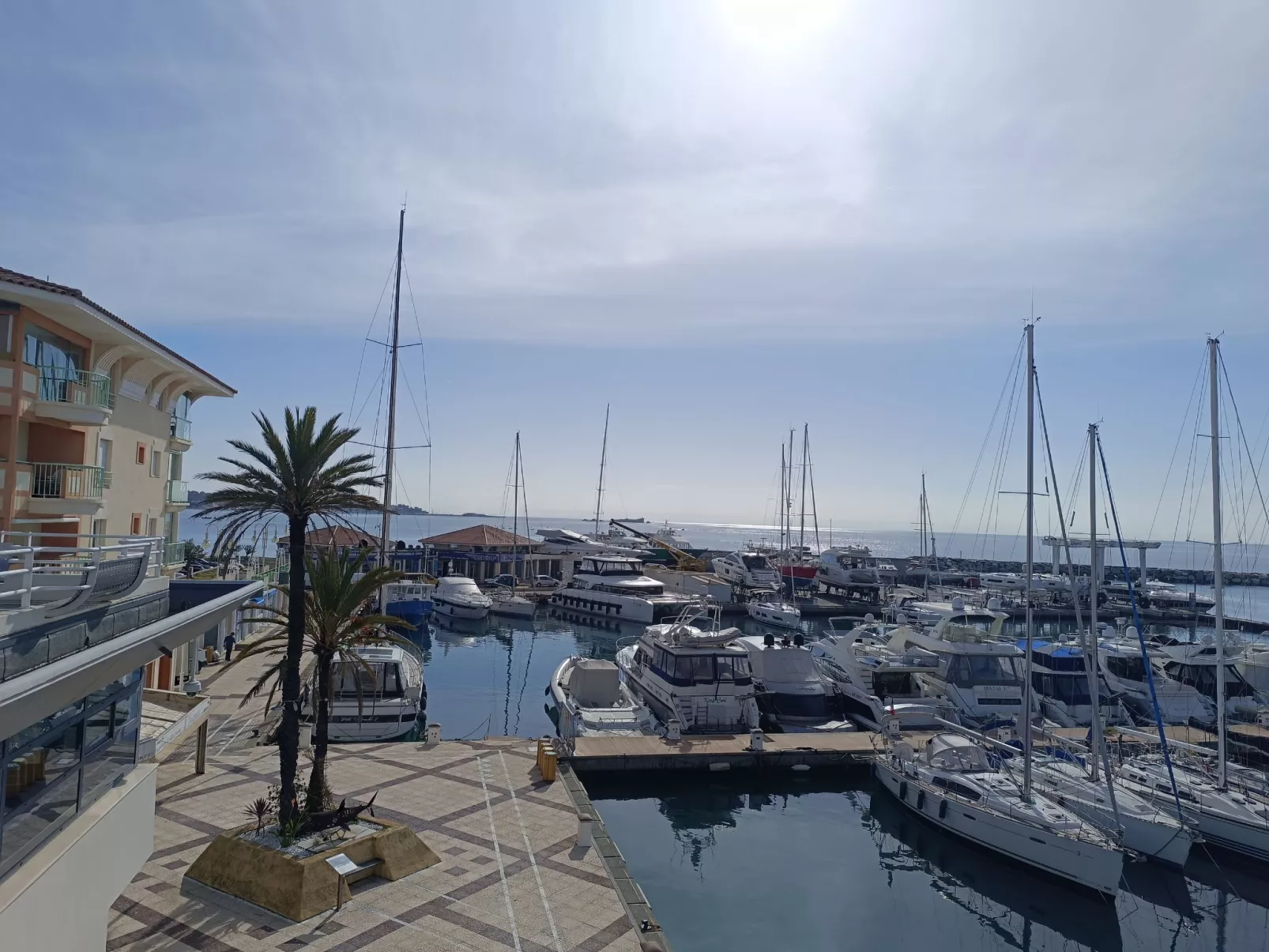 Port d'Attache - Omgeving