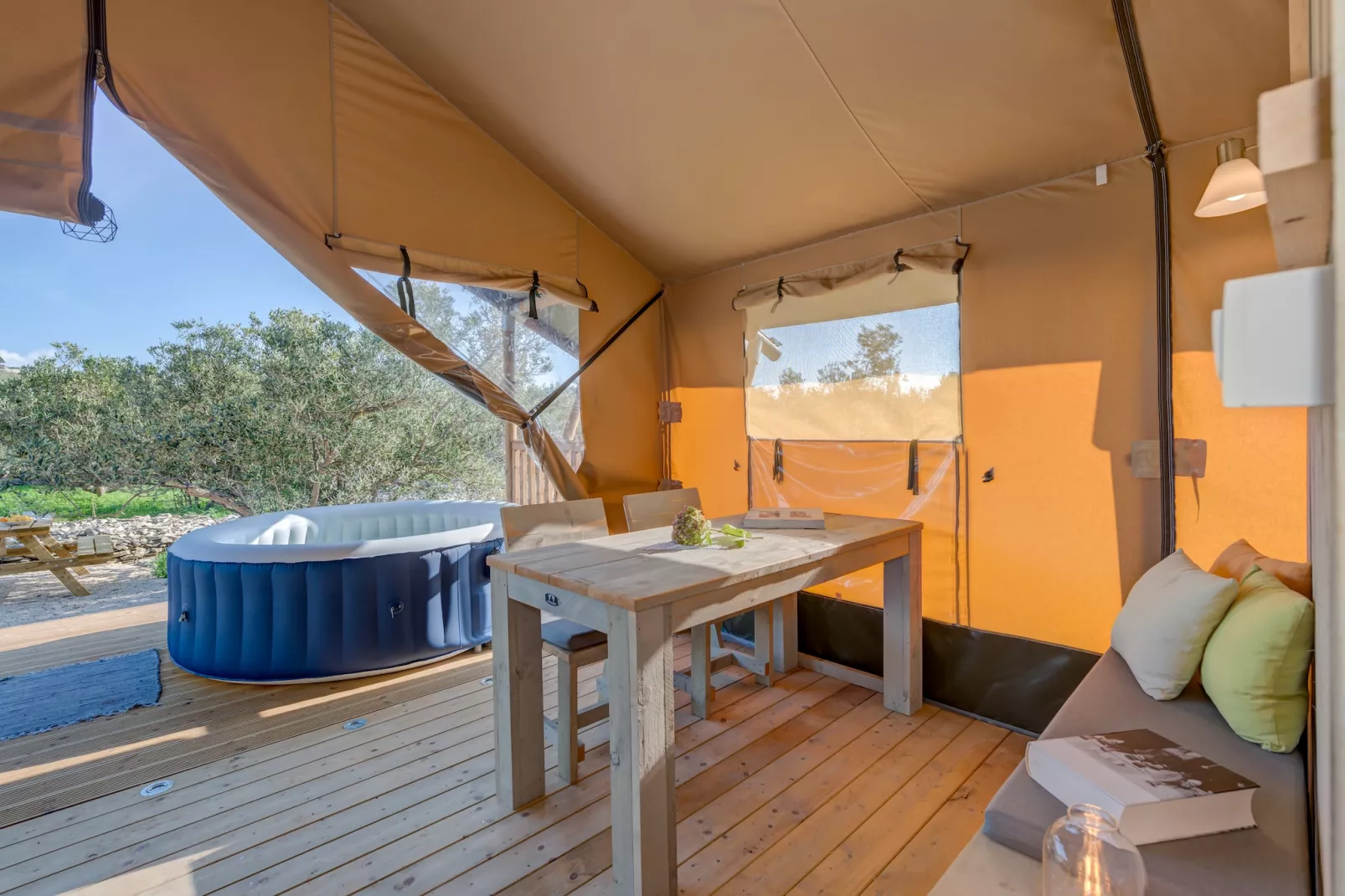 Adriatic Heritage Glamping No 1 - Eetkamer