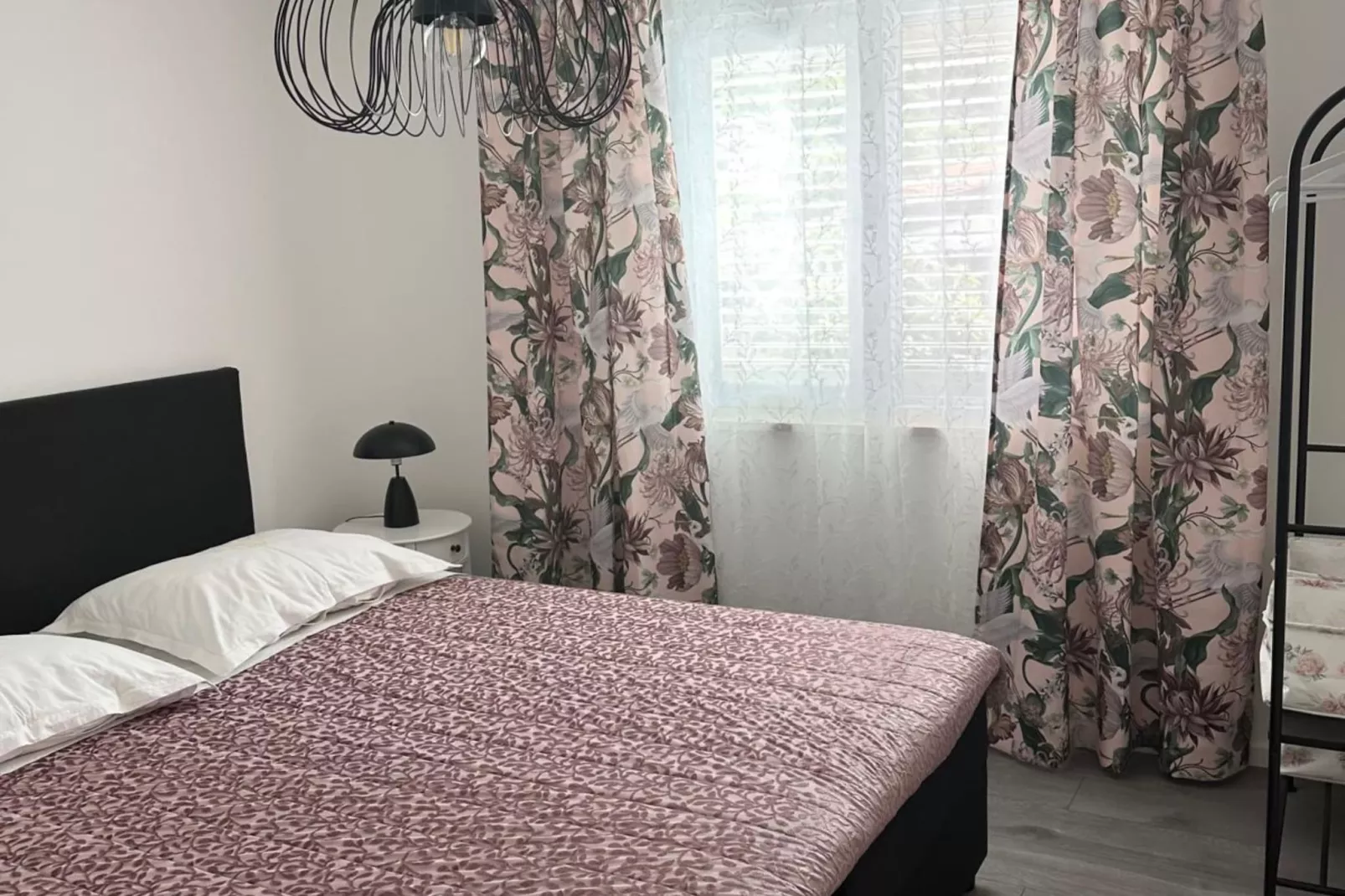 Apartments Korčula - Standard Two Bedroom Apartment with Terrace and Sea View (Seashell) - Slaapkamer