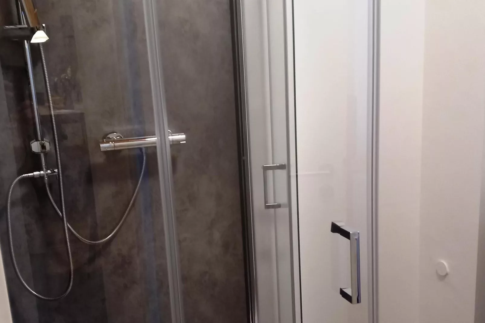 Sauerland - Diemelsee - Badkamer