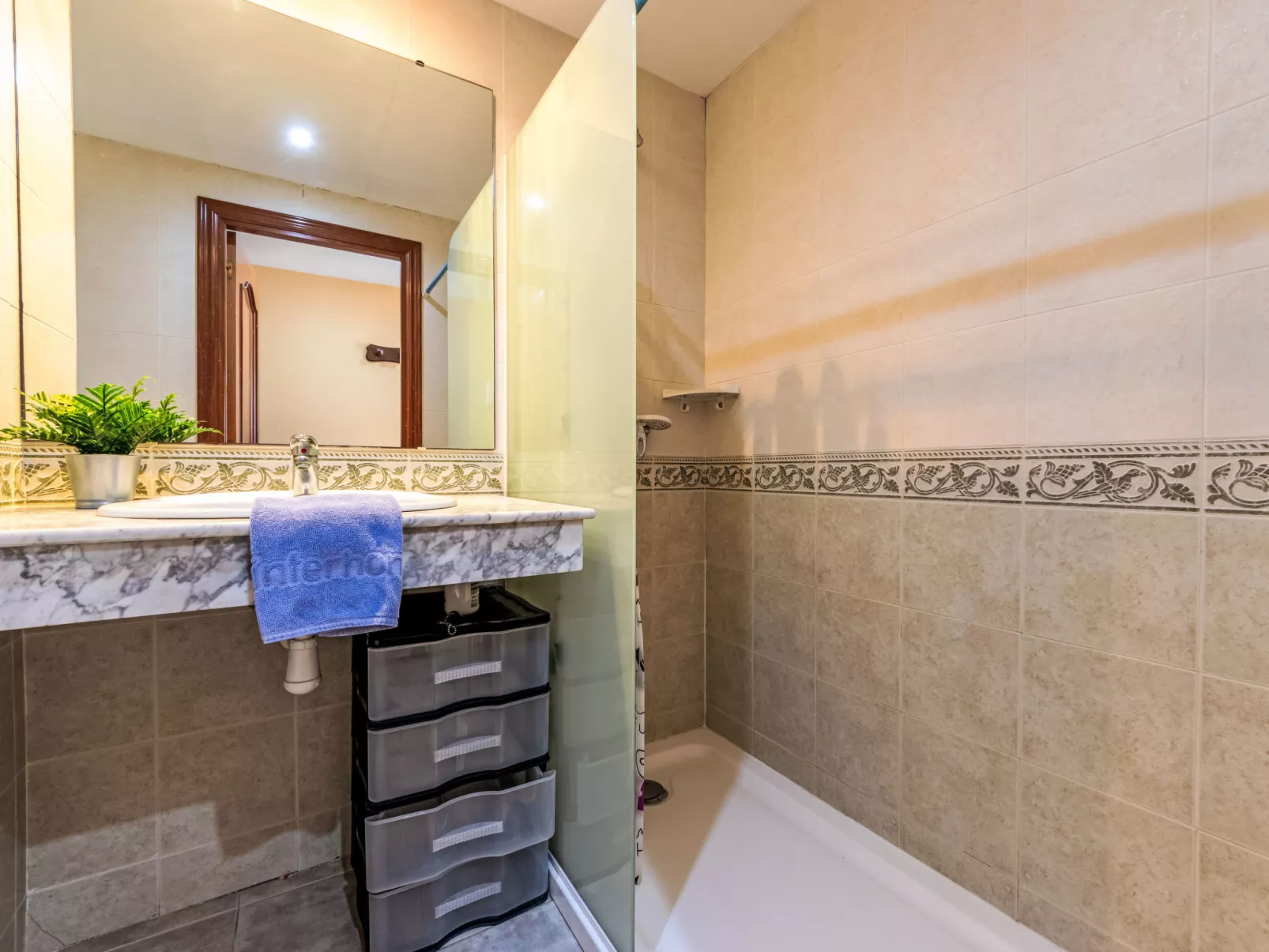 Playa Delicias - Binnen