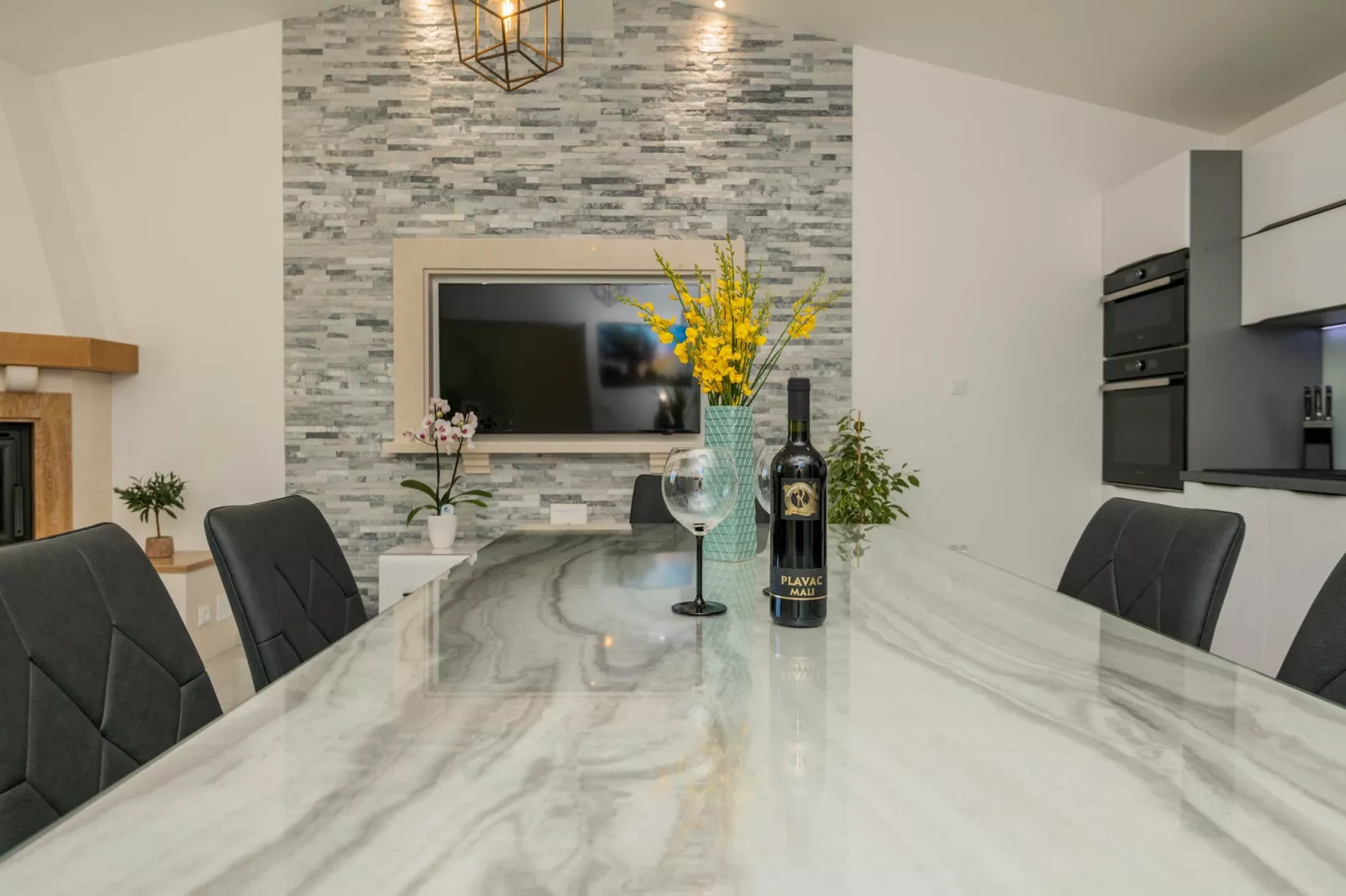 Holiday Home Maslina - Eetkamer